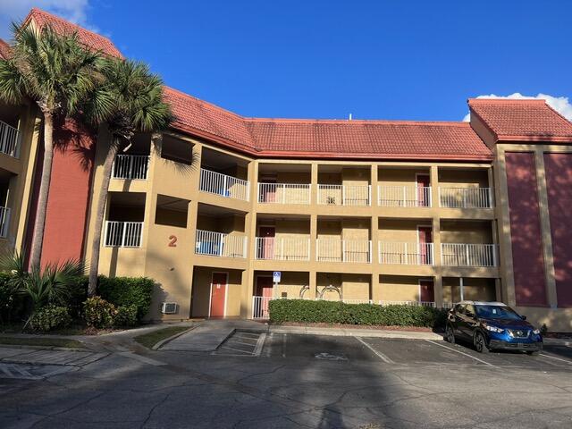 Foto de propiedad en 6337 Parc Corniche Dr Drive 2111, Orlando, FL 32821 Orlando con MLS# 