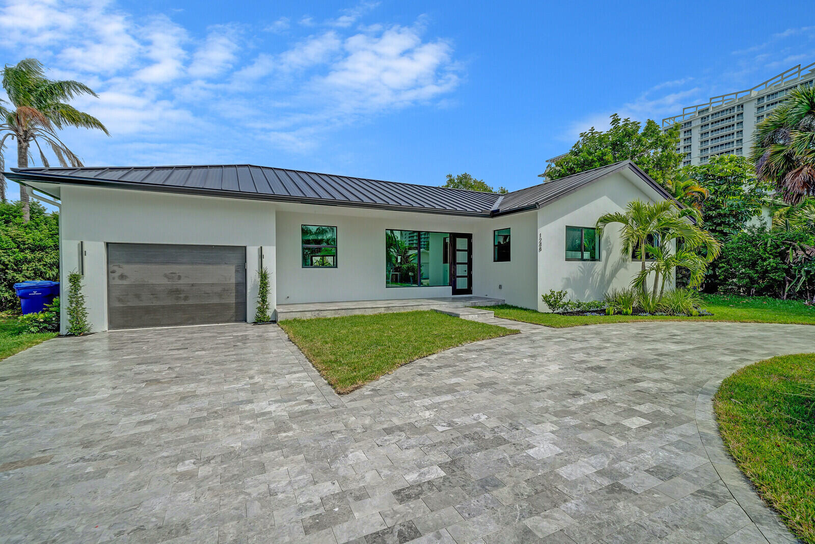 En Renta 1248 N Harbor Drive, Singer Island, FL 33404, Singer Island, FL 33404