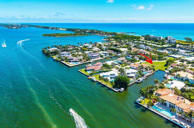 Foto de propiedad en 103 Bonito Drive, Ocean Ridge, FL 33435 Ocean Ridge con MLS# 