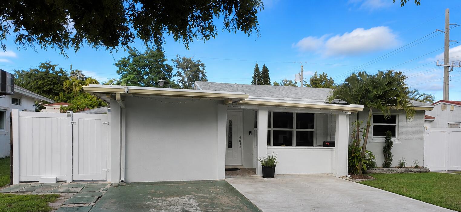 Foto de propiedad en 2311 N 58th Avenue, Hollywood, FL 33021 Hollywood con MLS# 
