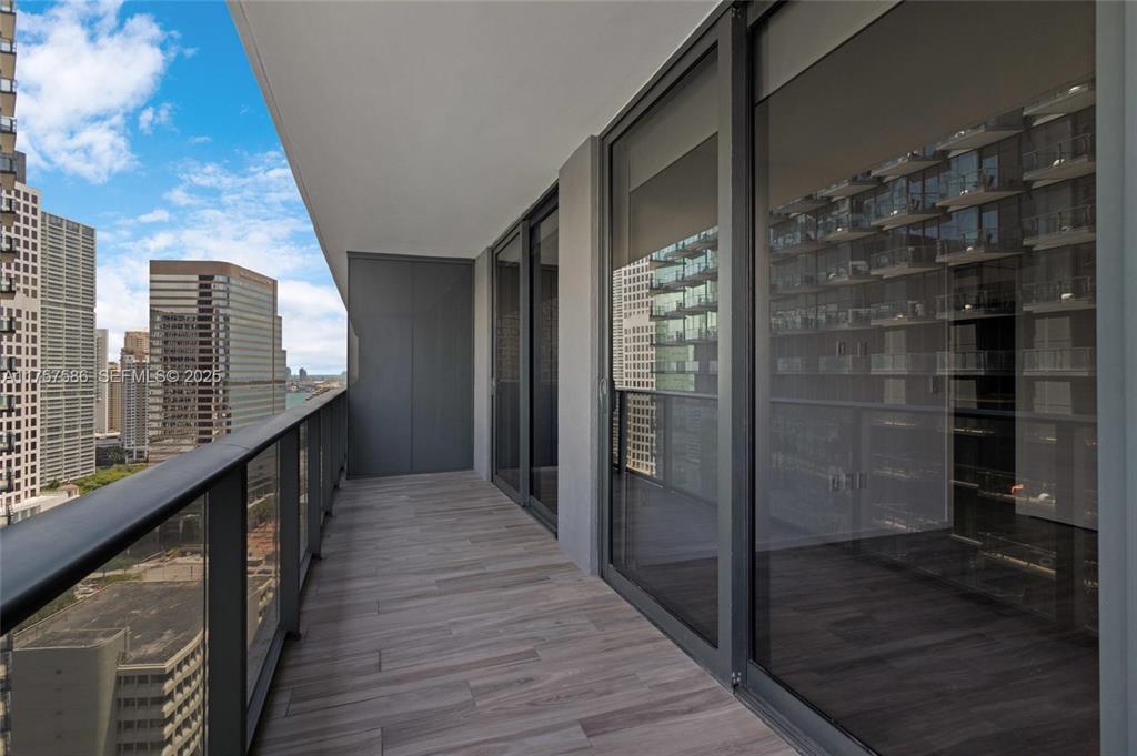 En Renta 801 S Miami Avenue 2508, Miami, FL 33131, Miami, FL 33131