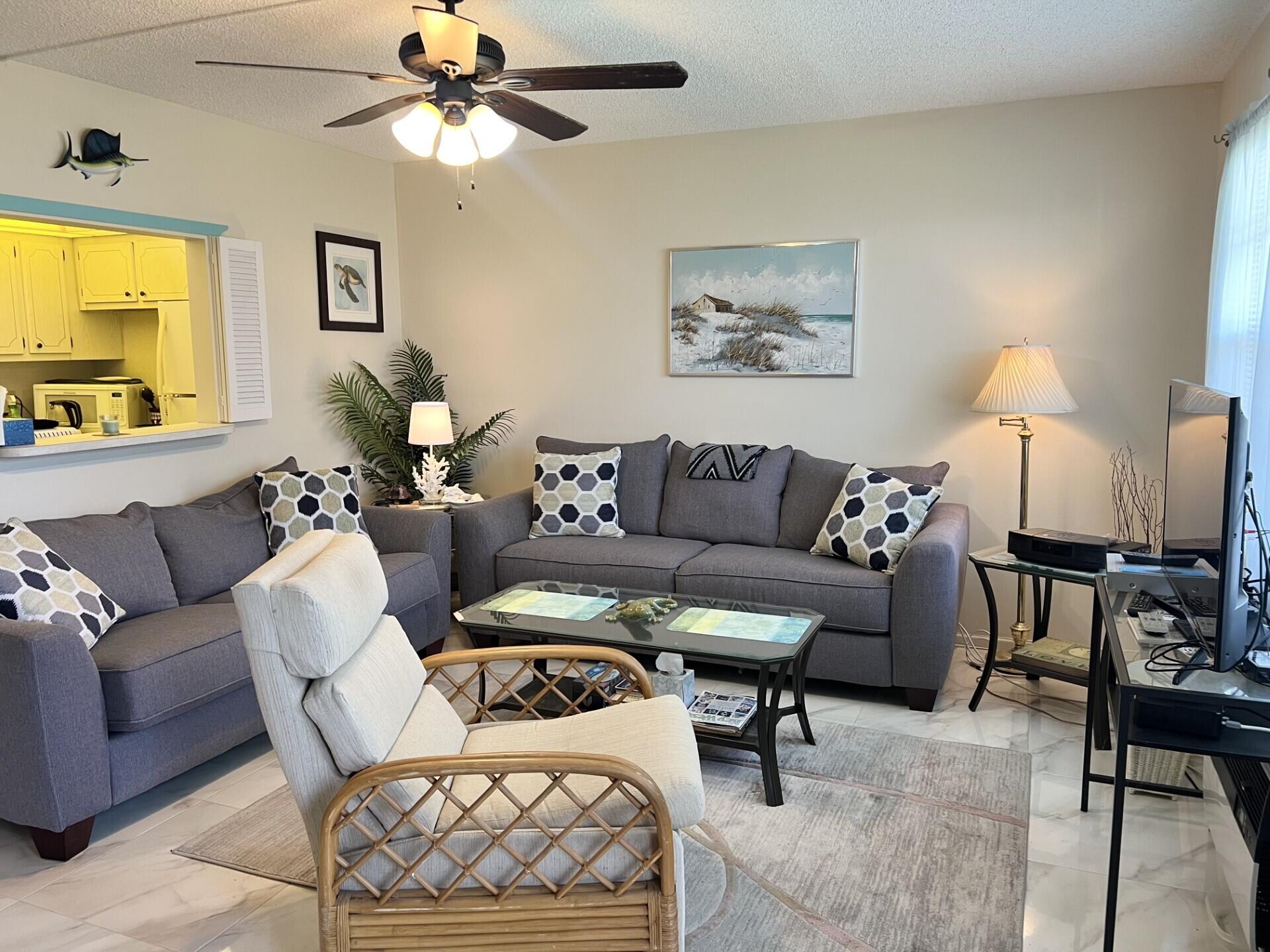 Foto de propiedad en 3 Islewood A 3, Deerfield Beach, FL 33442 Deerfield Beach con MLS# 