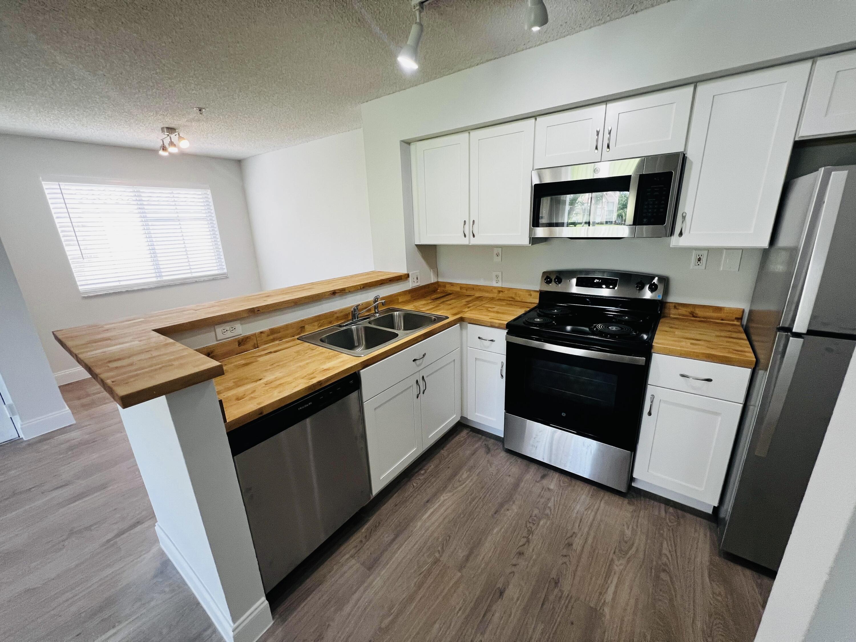 Alquilada 7840 Sonoma Springs Circle 208, Lake Worth, FL 33463, Lake Worth, FL 33463