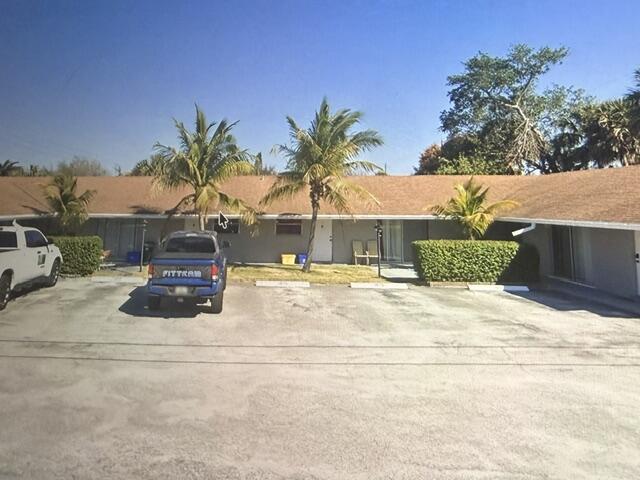 Foto de propiedad en 1967 Juno Road, North Palm Beach, FL 33408 North Palm Beach con MLS# 