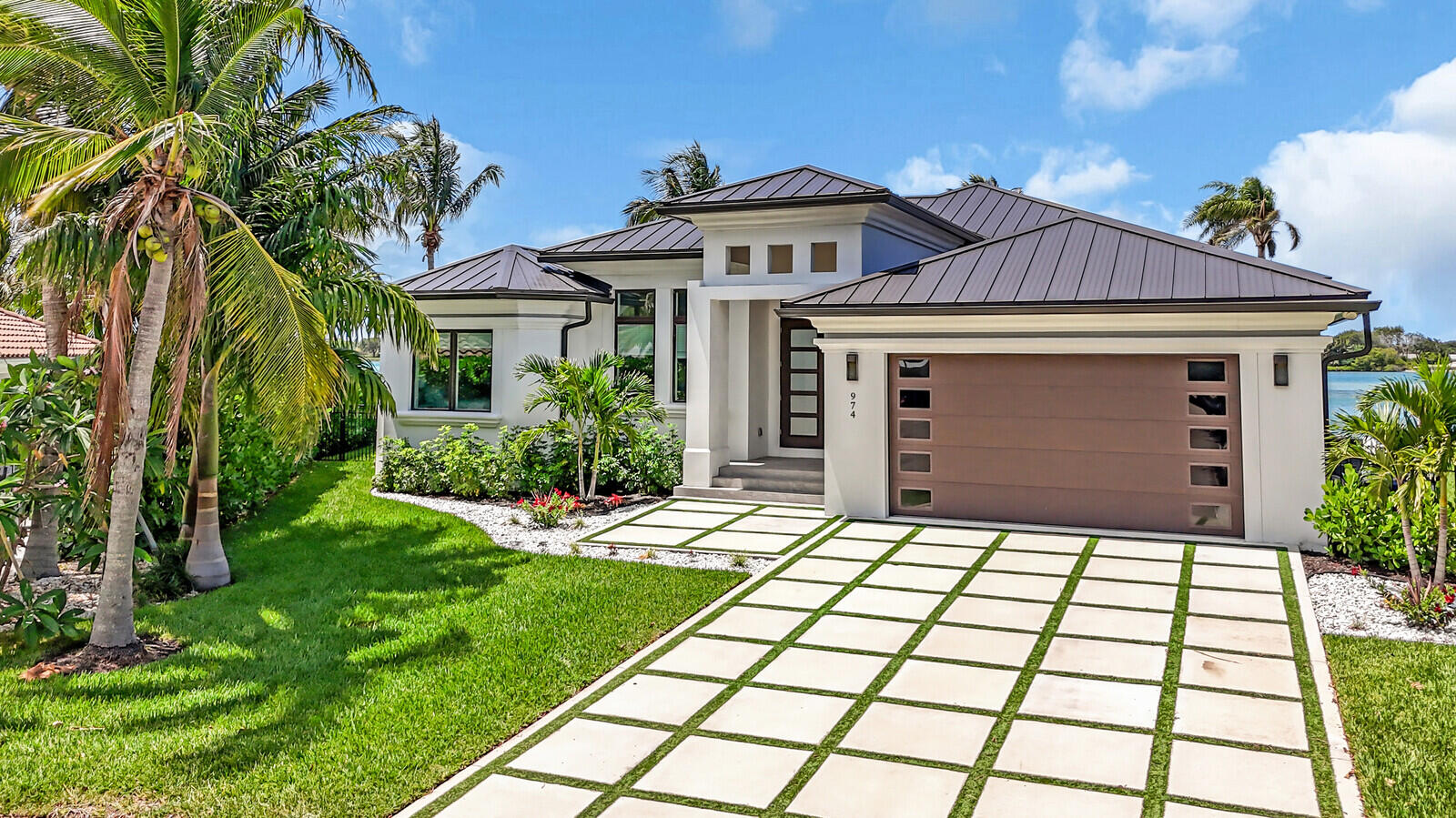 Foto de propiedad en 974 Marlin Drive, Jupiter, FL 33458 Jupiter con MLS# 