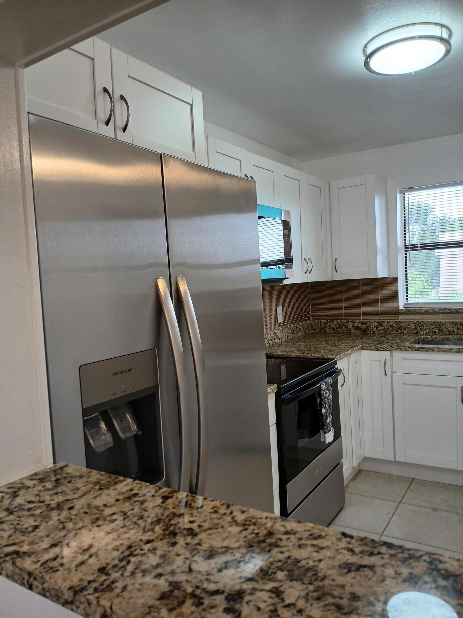 En Renta 4760 Lucerne Lakes Boulevard W 405, Lake Worth, FL 33467, Lake Worth, FL 33467