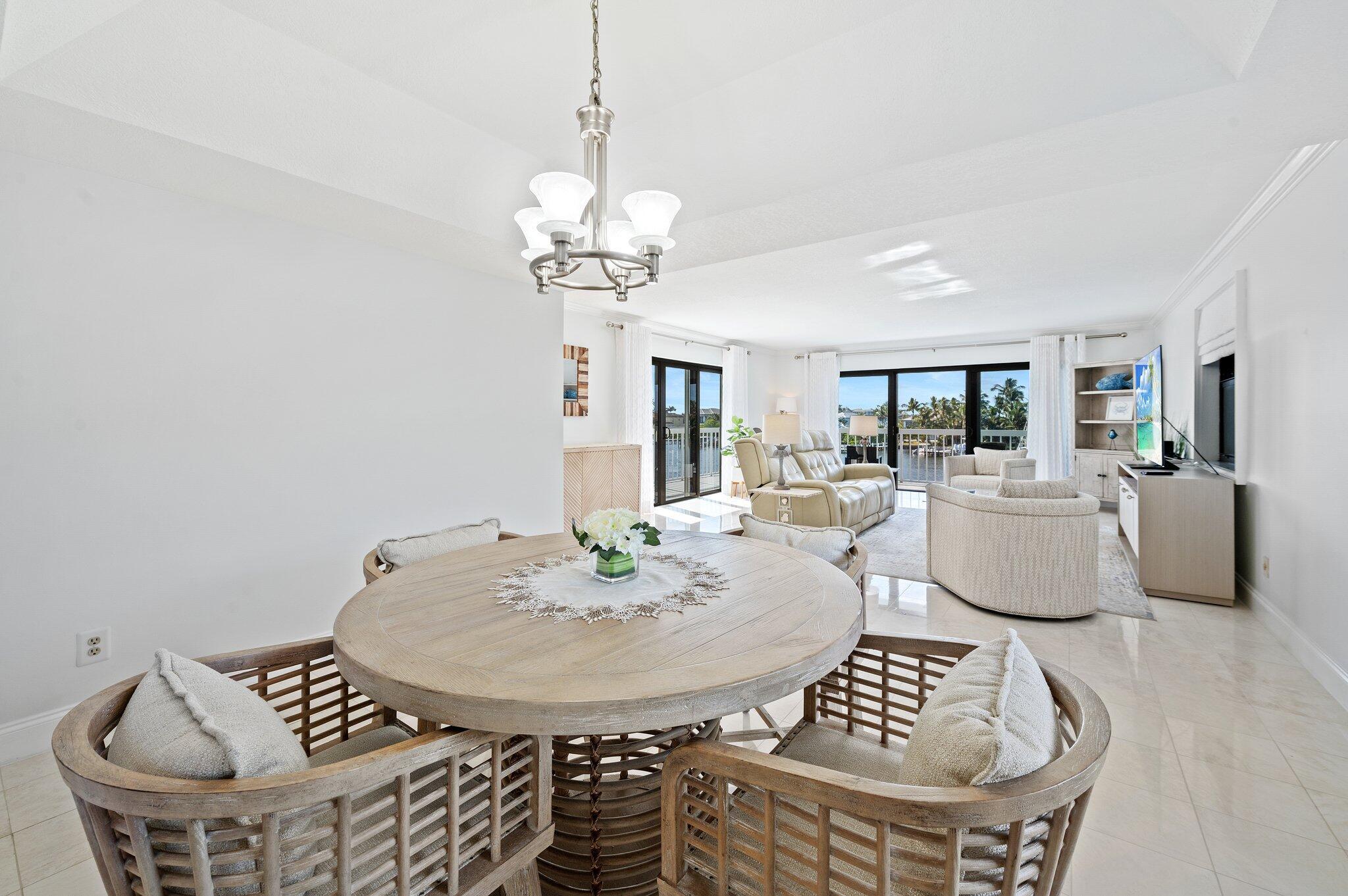 Vendido 3501 S Ocean Boulevard 307, South Palm Beach, FL 33480, South Palm Beach, FL 33480