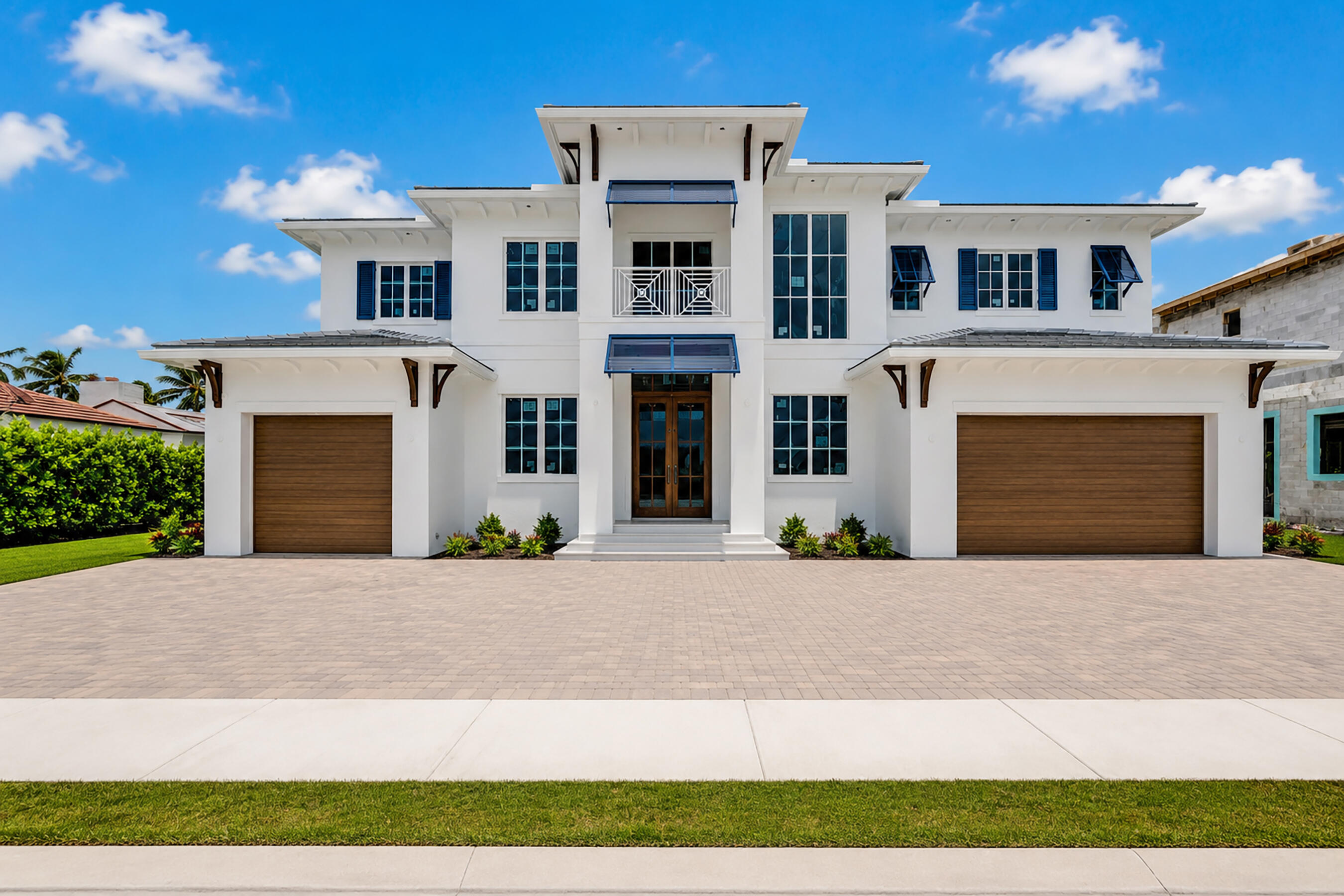Foto de propiedad en 748 NE Bay Isle Drive, Boca Raton, FL 33487 Boca Raton con MLS# 