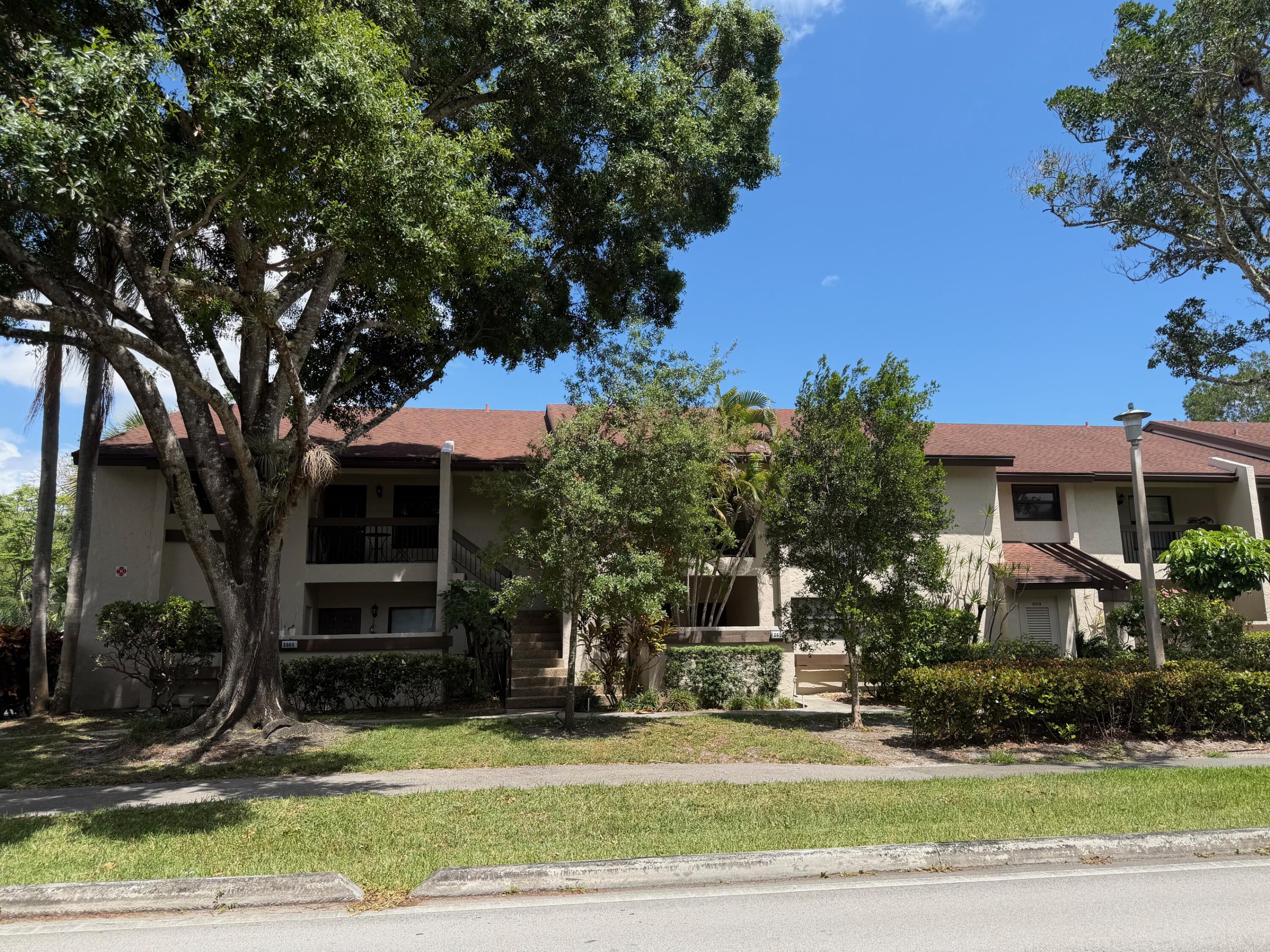 Foto de propiedad en 2664 NW 42nd Avenue, Coconut Creek, FL 33066 Coconut Creek con MLS# 
