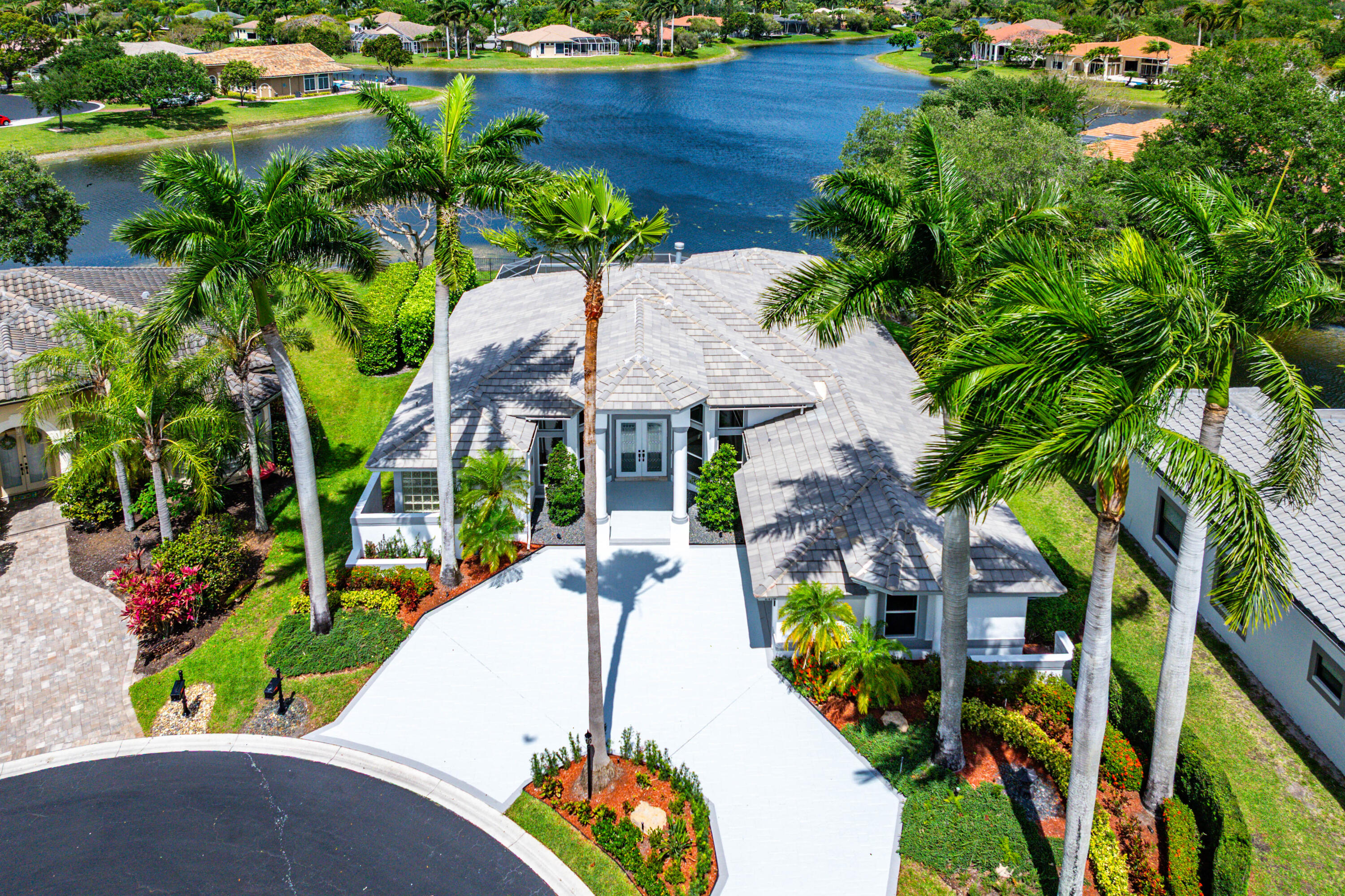 Foto de propiedad en 6419 NW 99th Drive, Parkland, FL 33076 Parkland con MLS# 
