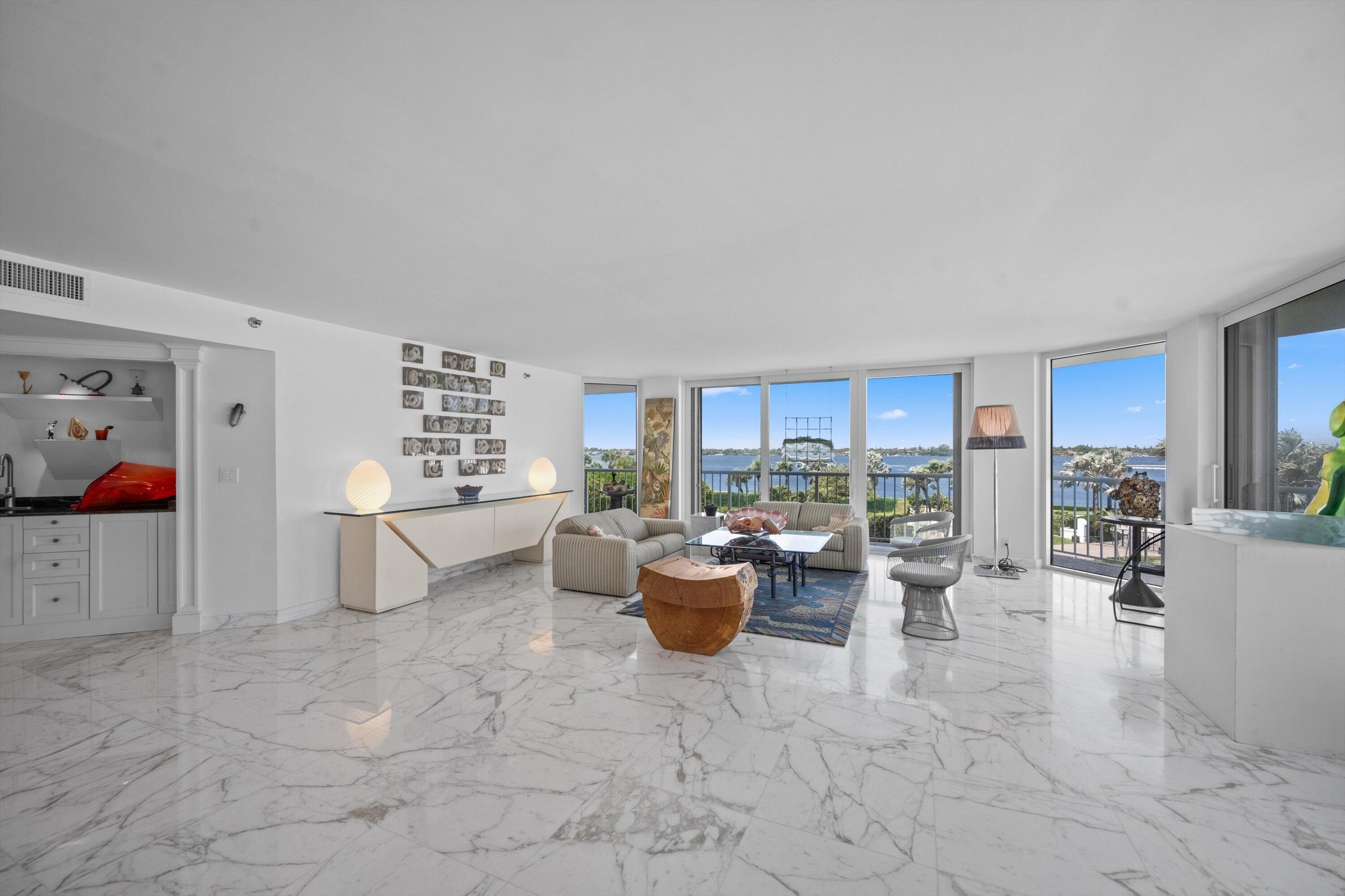 Foto de propiedad en 3170 S Ocean Boulevard 305s, Palm Beach, FL 33480 Palm Beach con MLS# 