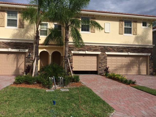 Foto de propiedad en 9503 SW Merlin Court, Stuart, FL 34997 Stuart con MLS# 