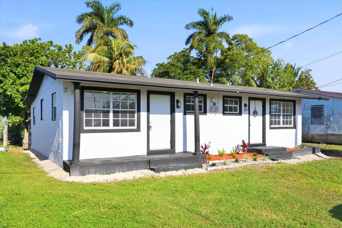 Foto de propiedad en 270 SW 10th Avenue, South Bay, FL 33493 South Bay con MLS# 