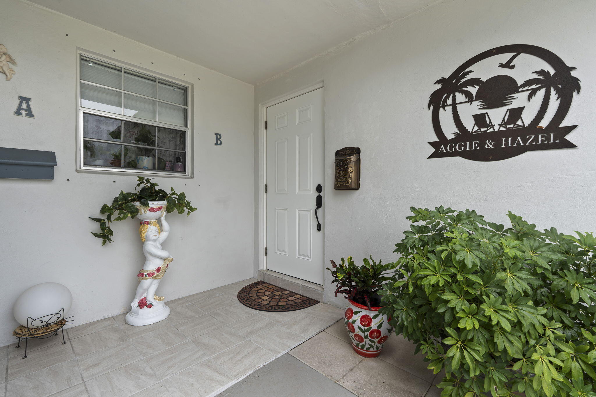Foto de propiedad en 1177 S Drive Circle B, Delray Beach, FL 33445 Delray Beach con MLS# 