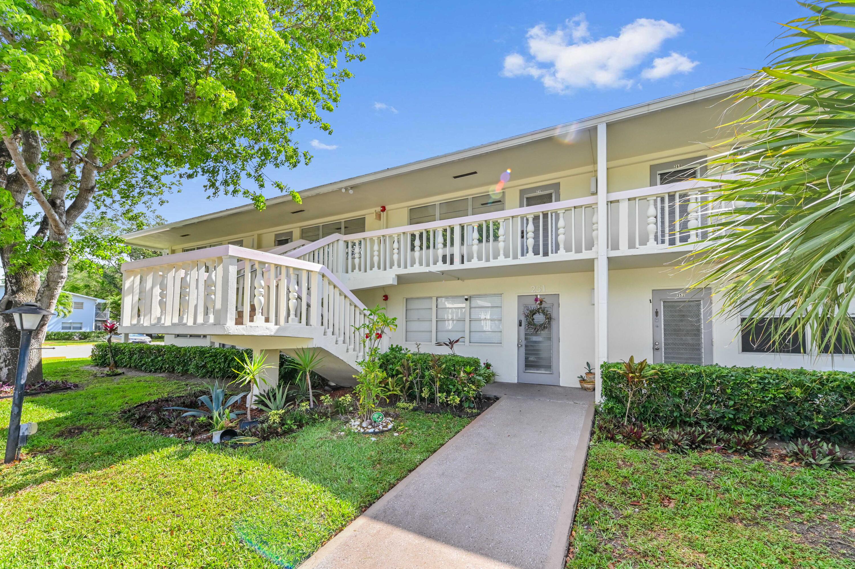Foto de propiedad en 259 Newport P, Deerfield Beach, FL 33442 Deerfield Beach con MLS# 
