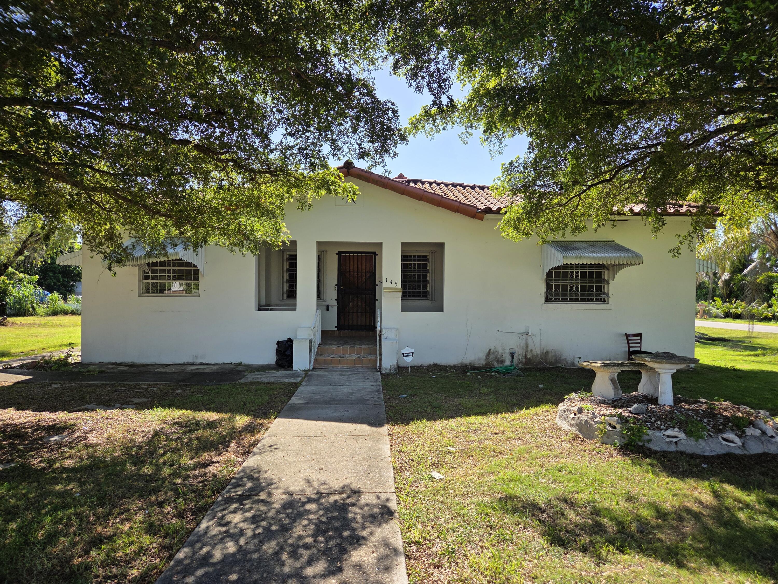 Foto de propiedad en 145 SW 3rd Avenue, Florida City, FL 33034 Florida City con MLS# 