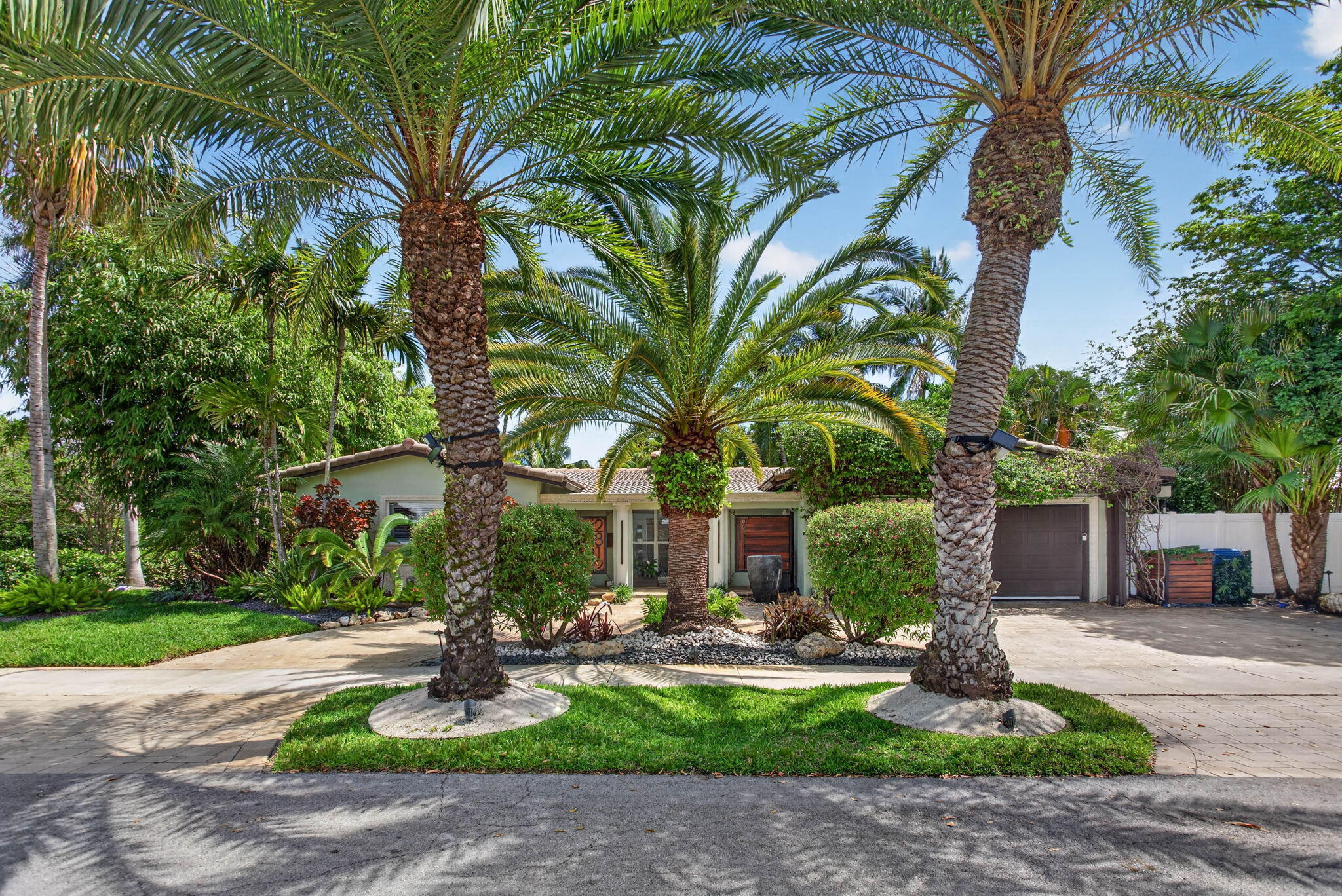 Foto de propiedad en 2812 NW 12th Avenue, Wilton Manors, FL 33311 Wilton Manors con MLS# 
