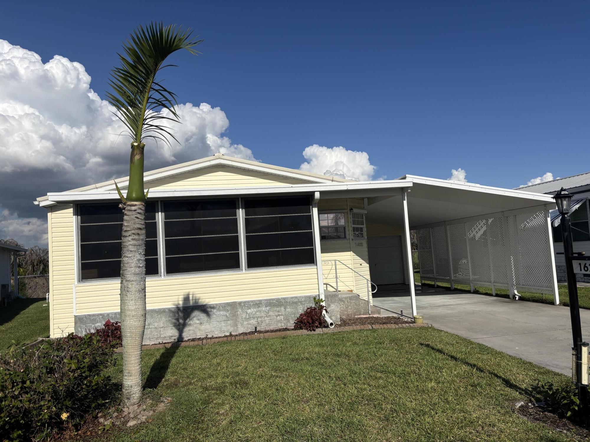 Foto de propiedad en 1621 SW 35th Circle, Okeechobee, FL 34974 Okeechobee con MLS# 