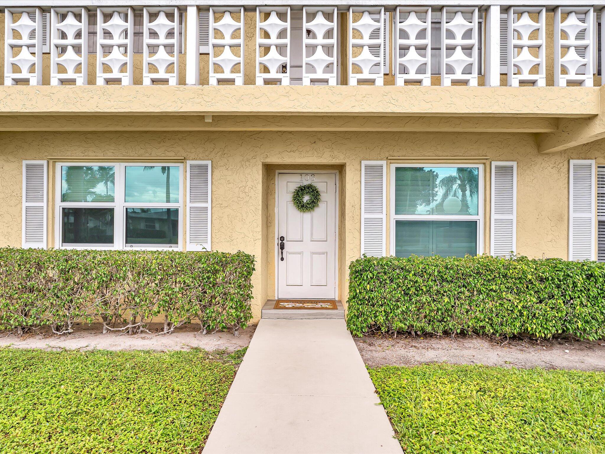 Foto de propiedad en 1151 Calamondin Terrace 103, Delray Beach, FL 33445 Delray Beach con MLS# 