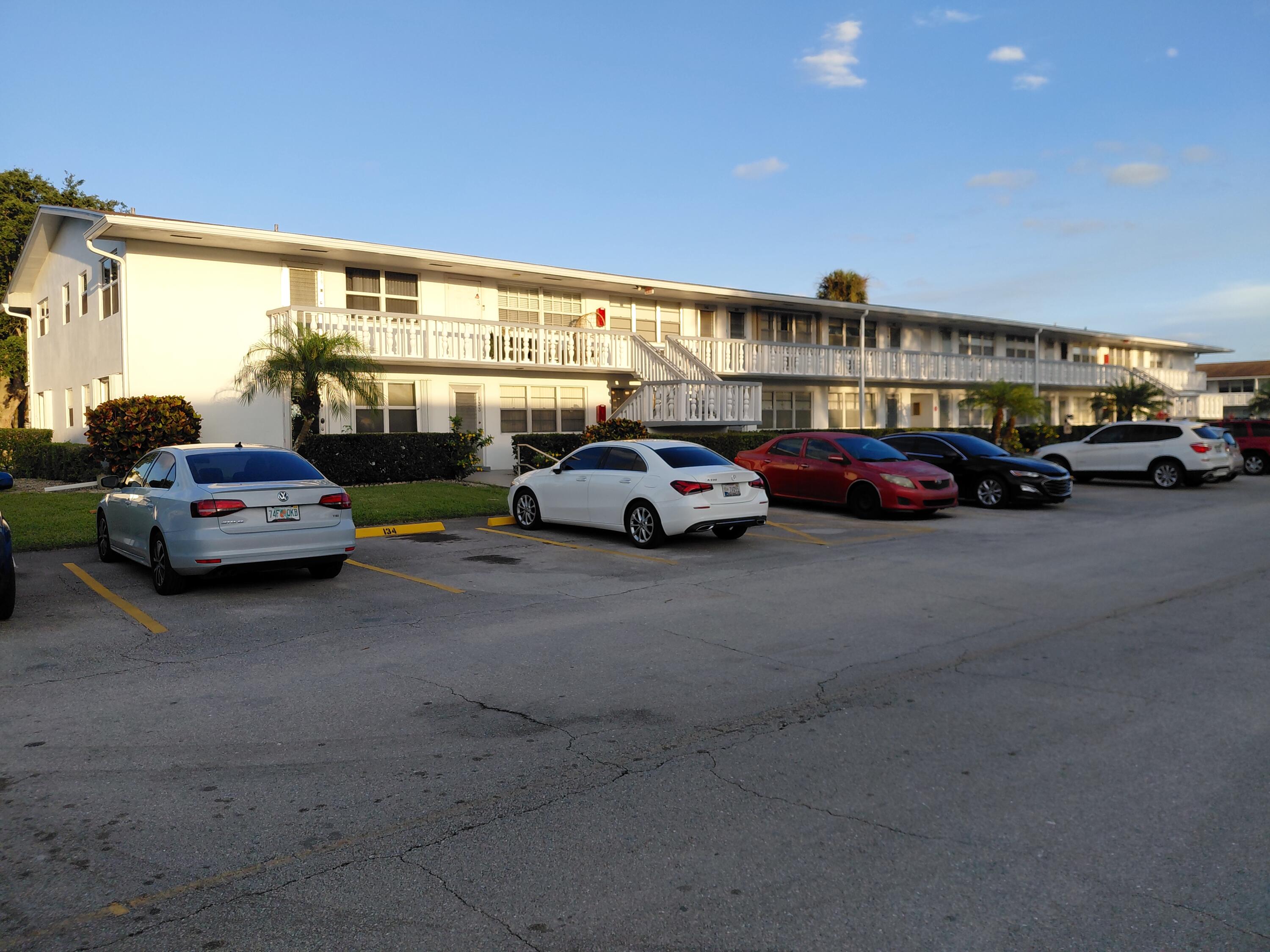 Foto de propiedad en 134 Northampton G, West Palm Beach, FL 33417 West Palm Beach con MLS# 