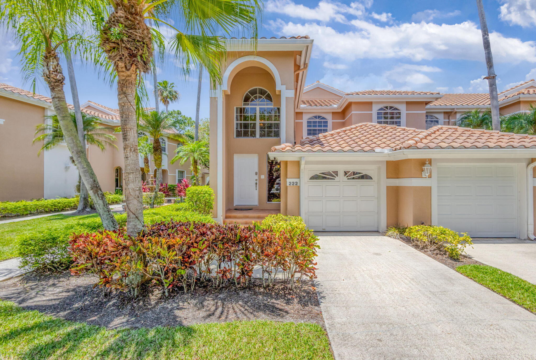 Foto de propiedad en 222 Legendary Circle, Palm Beach Gardens, FL 33418 Palm Beach Gardens con MLS# 