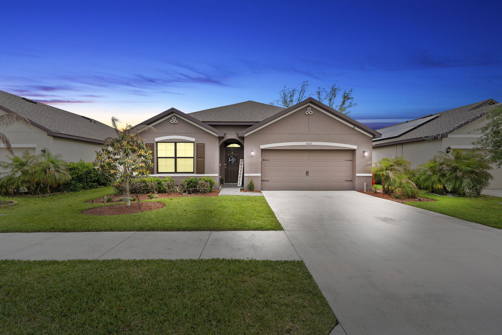 Foto de propiedad en 5605 Amusement Avenue, Fort Pierce, FL 34947 Fort Pierce con MLS# 