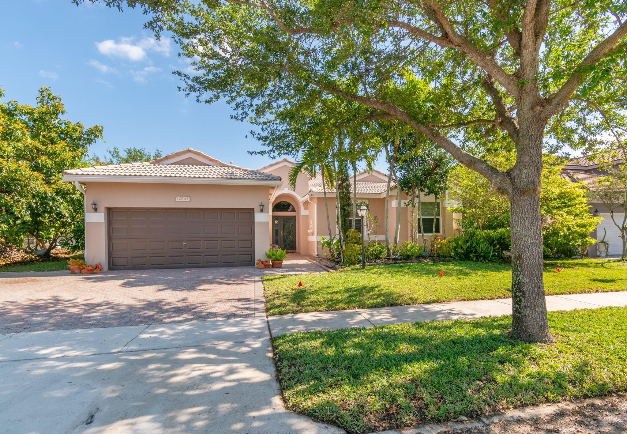 En Renta 12843 NW 18th Court, Pembroke Pines, FL 33028, Pembroke Pines, FL 33028