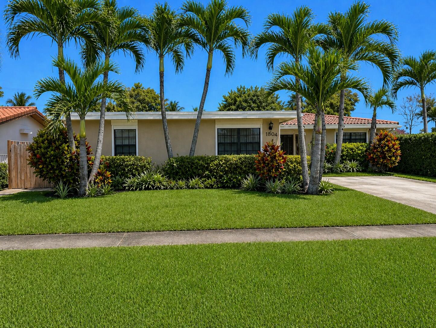 Foto de propiedad en 5880 NE 22nd Avenue, Fort Lauderdale, FL 33308 Fort Lauderdale con MLS# 