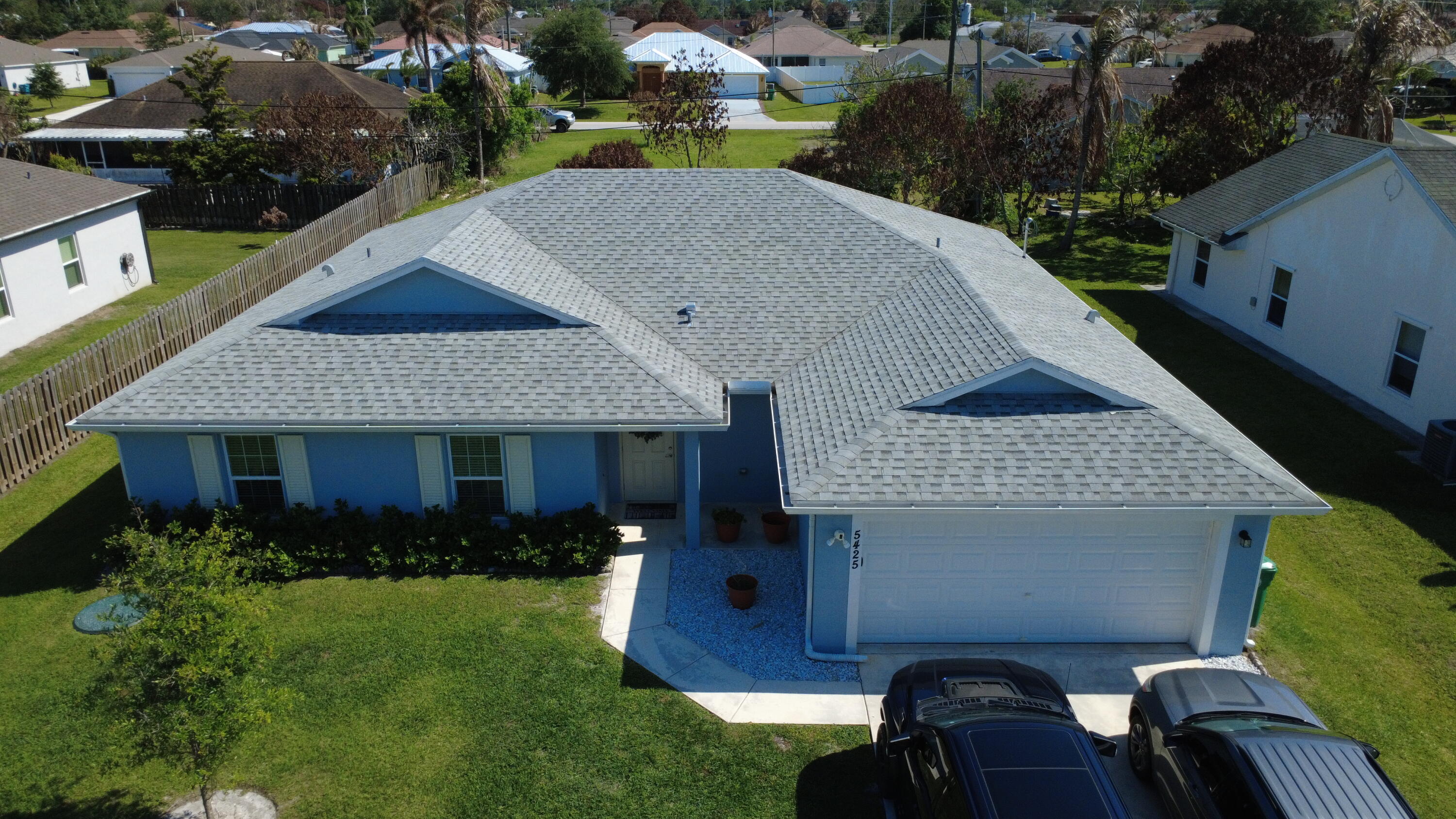 Foto de propiedad en 5425 NW Edgewater Avenue, Port St. Lucie, FL 34983 Port St. Lucie con MLS# 