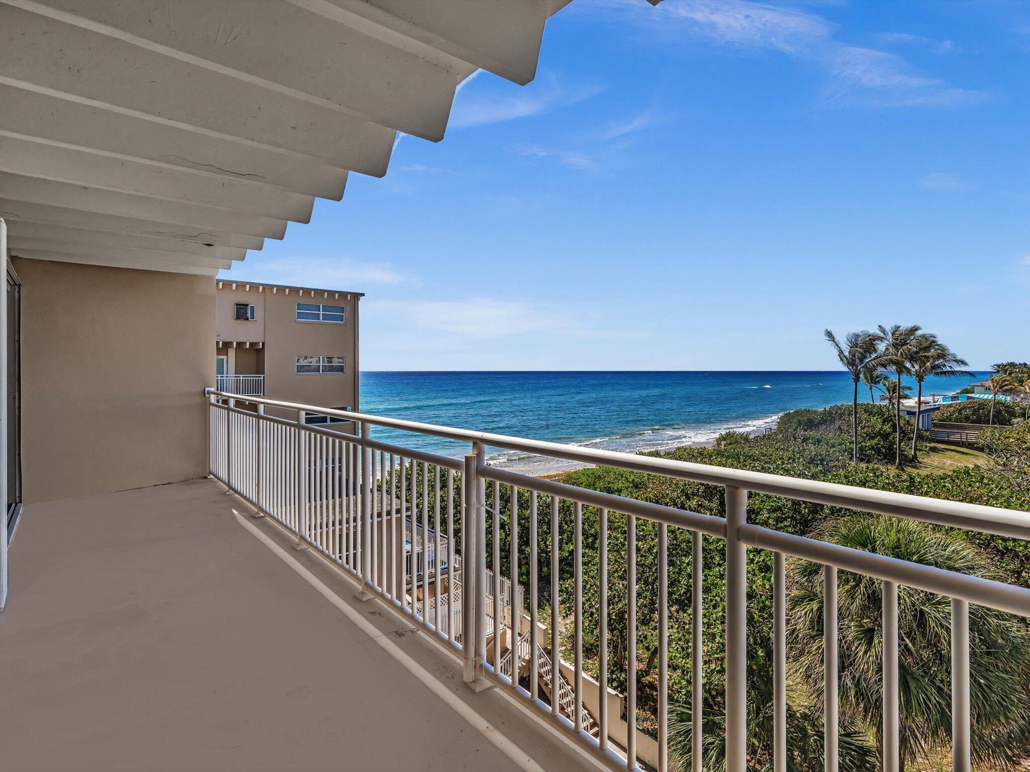 Foto de propiedad en 4500 S Ocean Boulevard 505, South Palm Beach, FL 33480 South Palm Beach con MLS# 