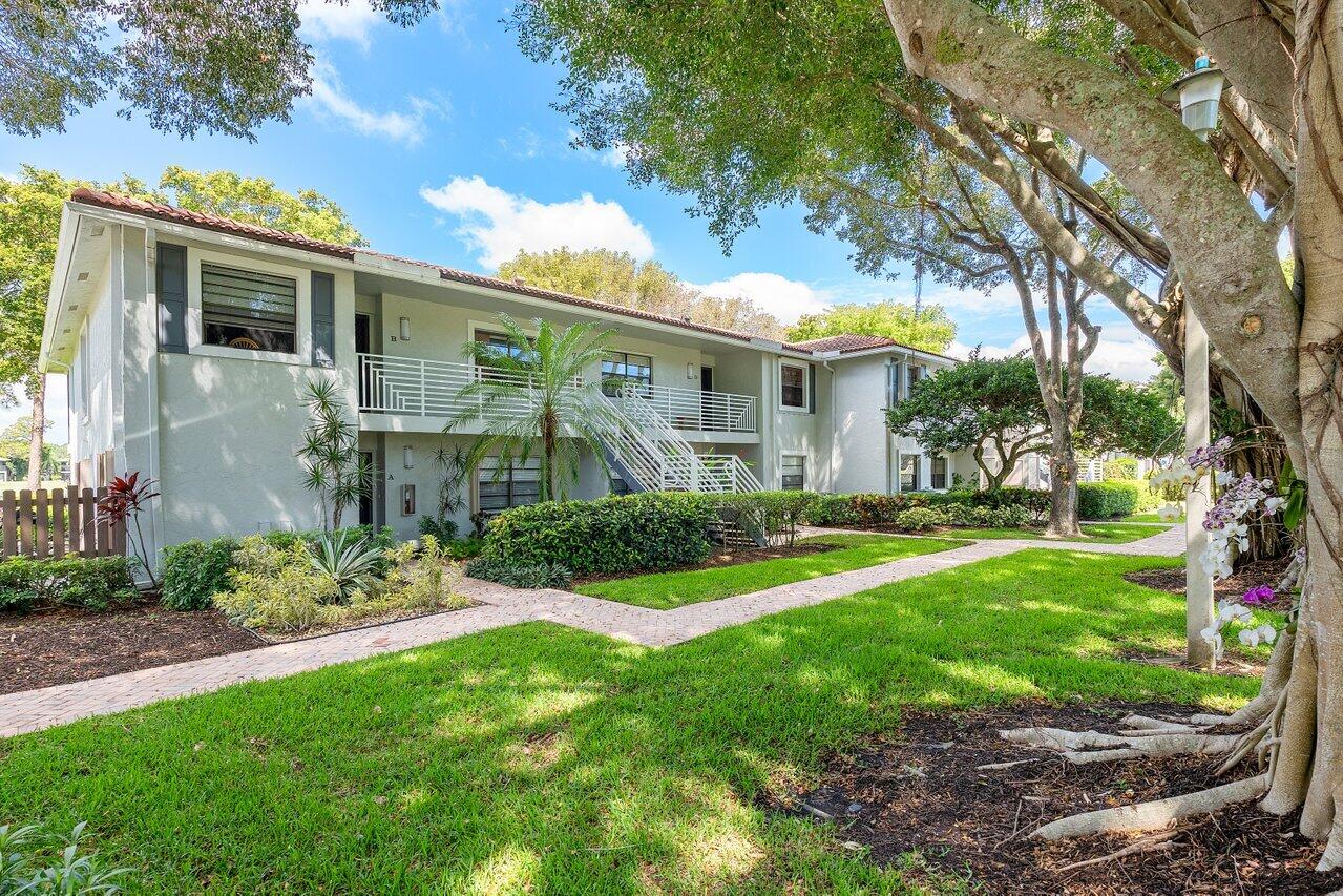 Foto de propiedad en 7 Southport Lane E, Boynton Beach, FL 33436 Boynton Beach con MLS# 