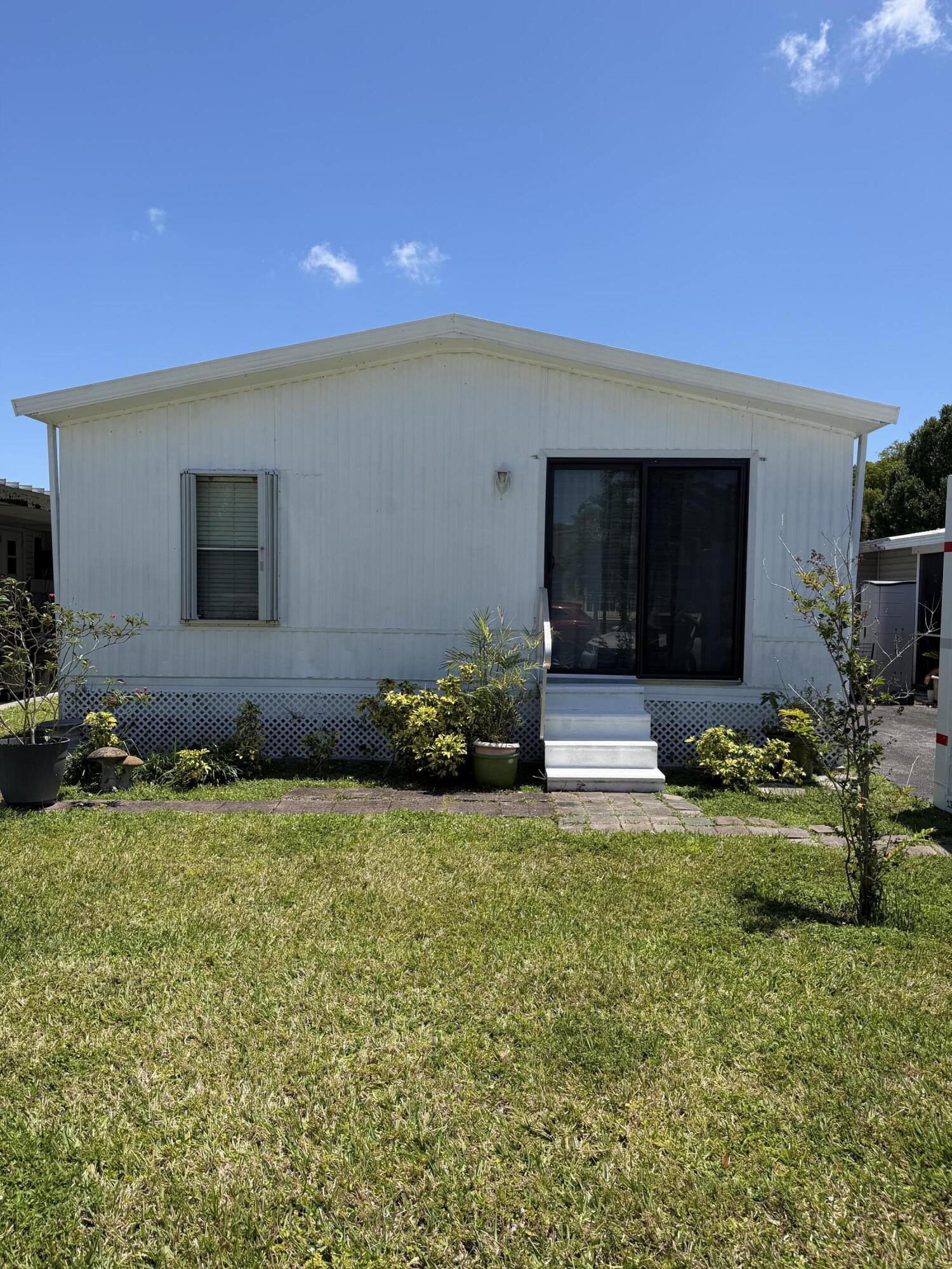 Foto de propiedad en 5310 SW 27th Terrace, Dania Beach, FL 33312 Dania Beach con MLS# 