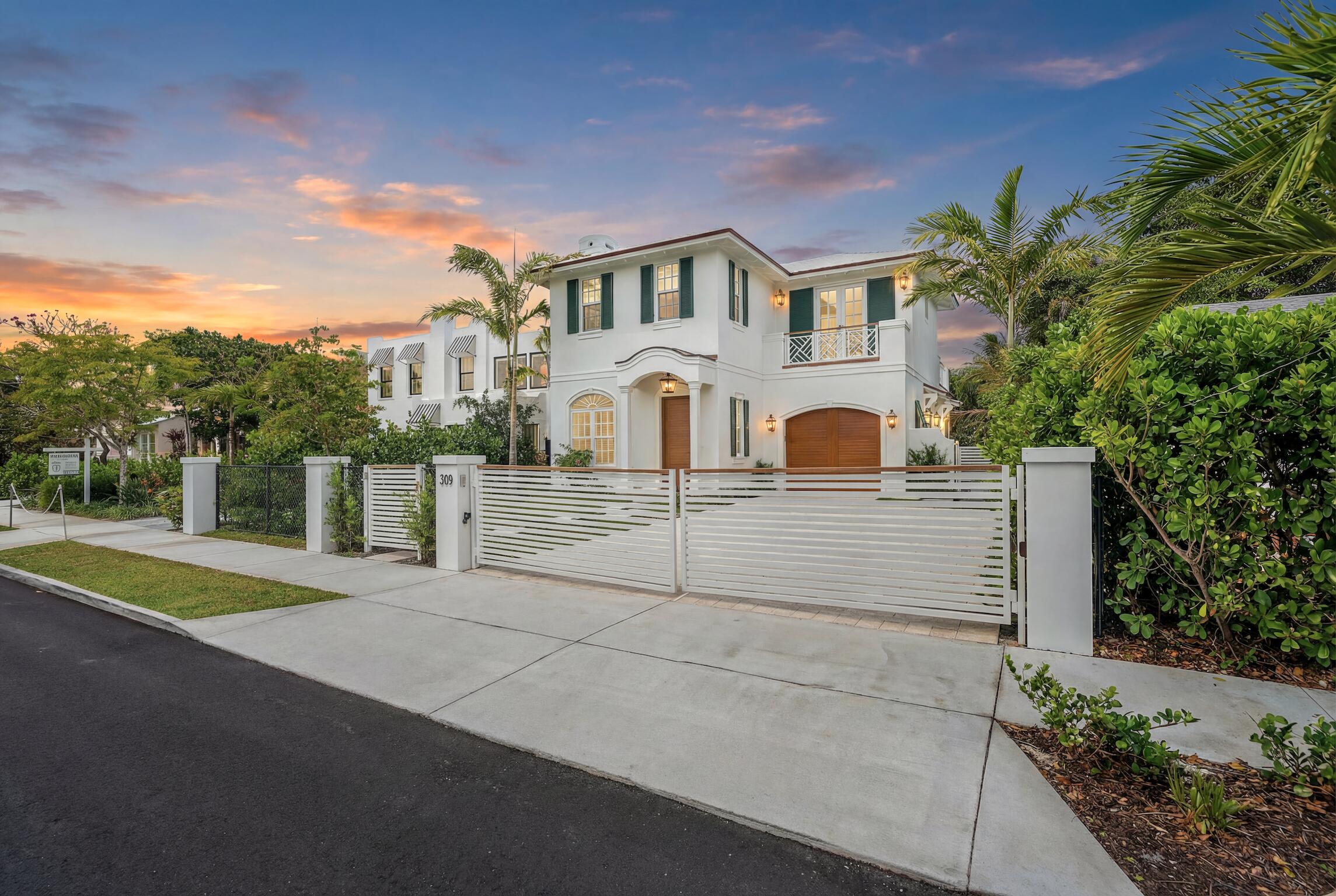 Foto de propiedad en 309 Greymon Drive, West Palm Beach, FL 33405 West Palm Beach con MLS# 