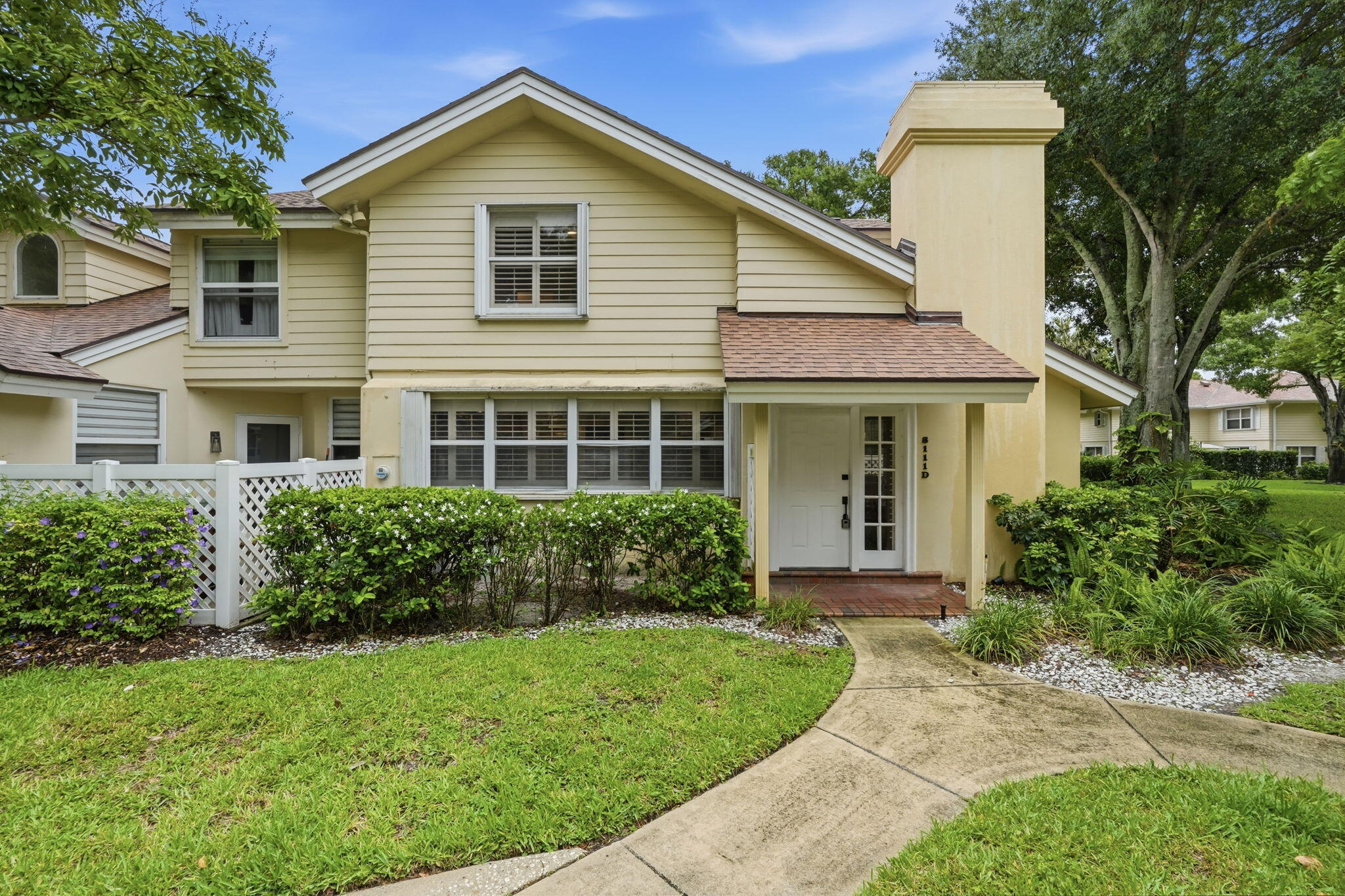 Foto de propiedad en 8111 Northboro Court 11d, Lake Clarke Shores, FL 33406 Lake Clarke Shores con MLS# 