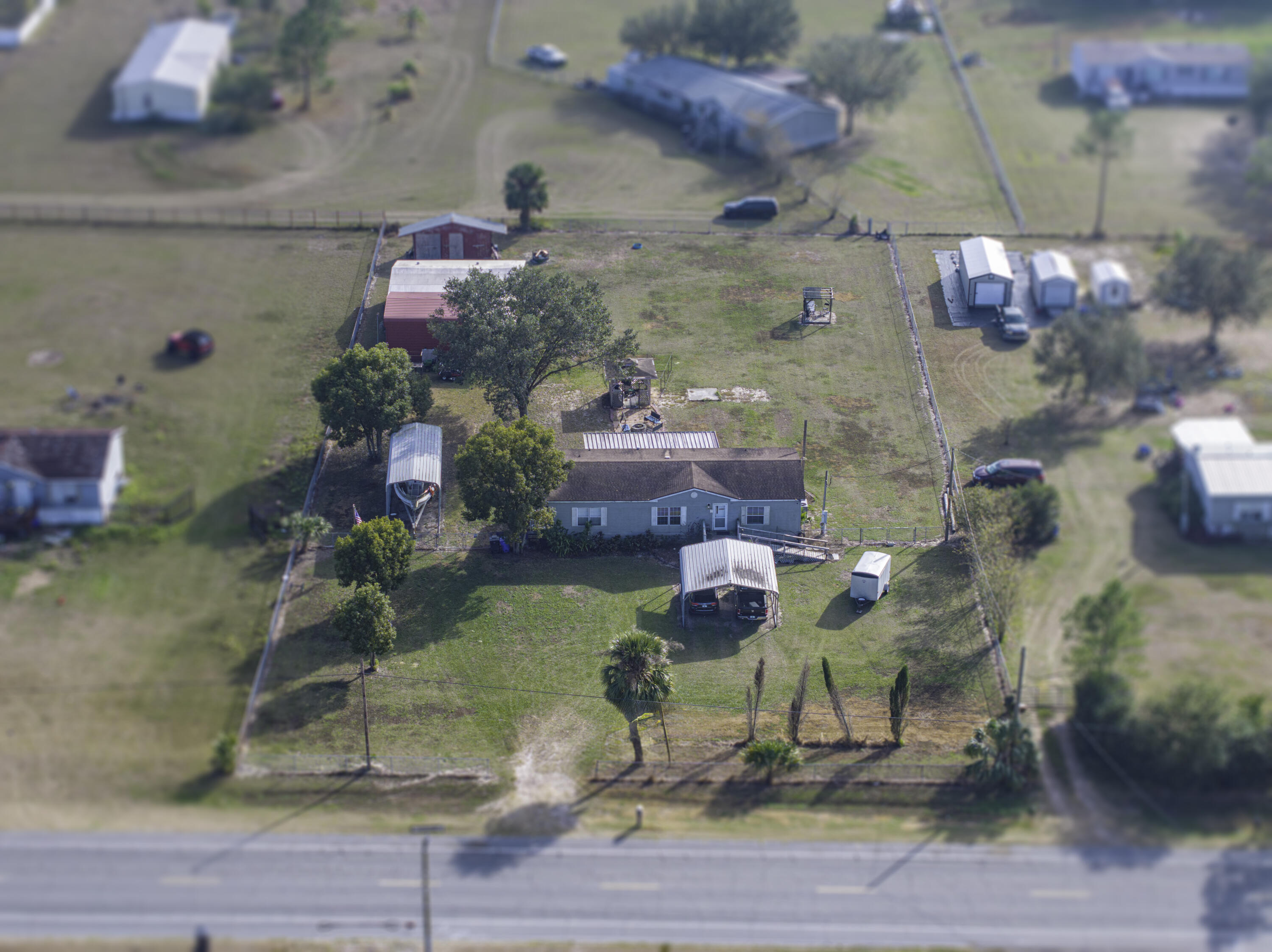 Foto de propiedad en 11404 Lithia Pinecrest Road, FL 33547  con MLS# 