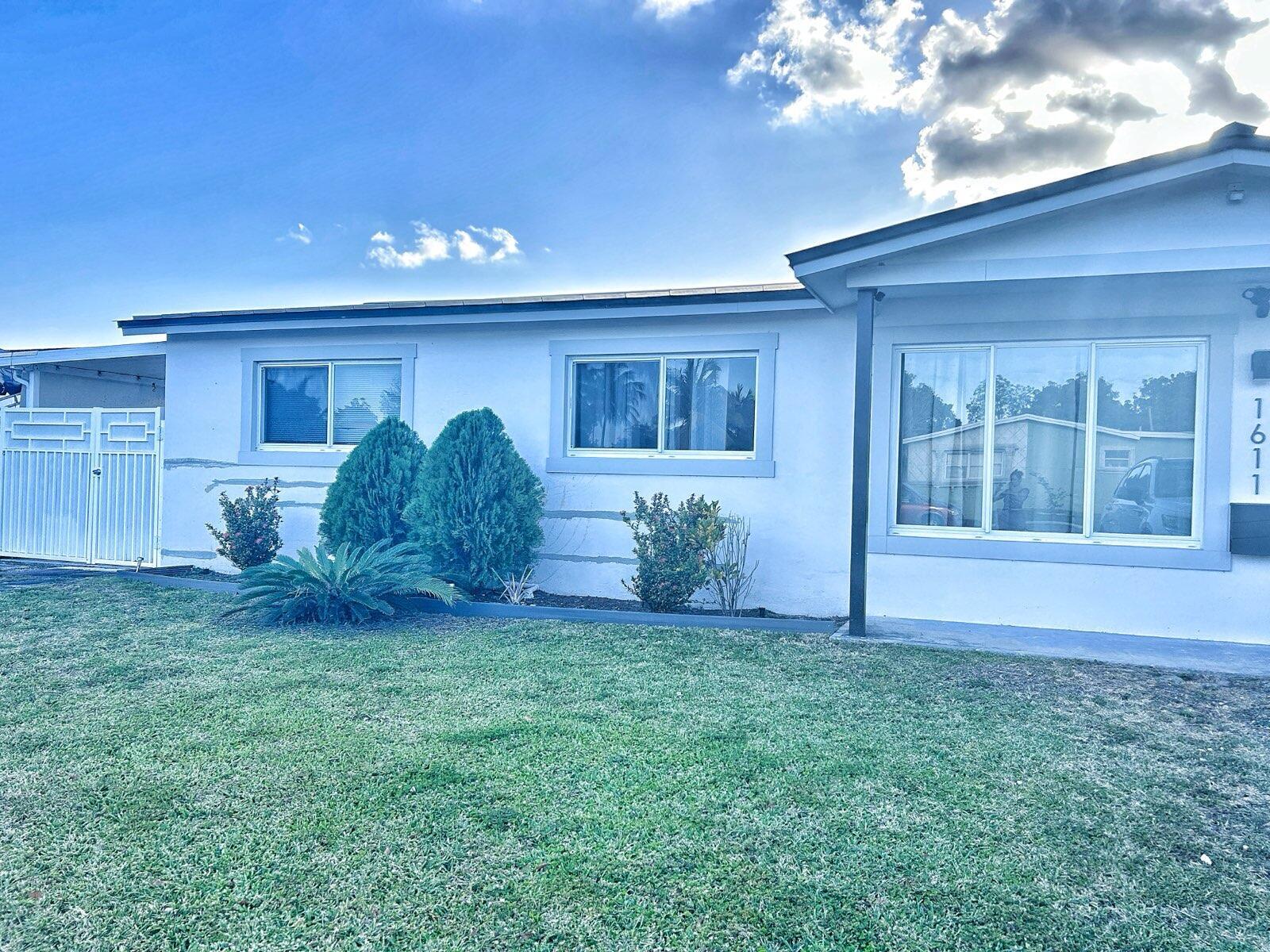 Alquilada 1611 NW 63rd Avenue 2, Sunrise, FL 33313, Sunrise, FL 33313