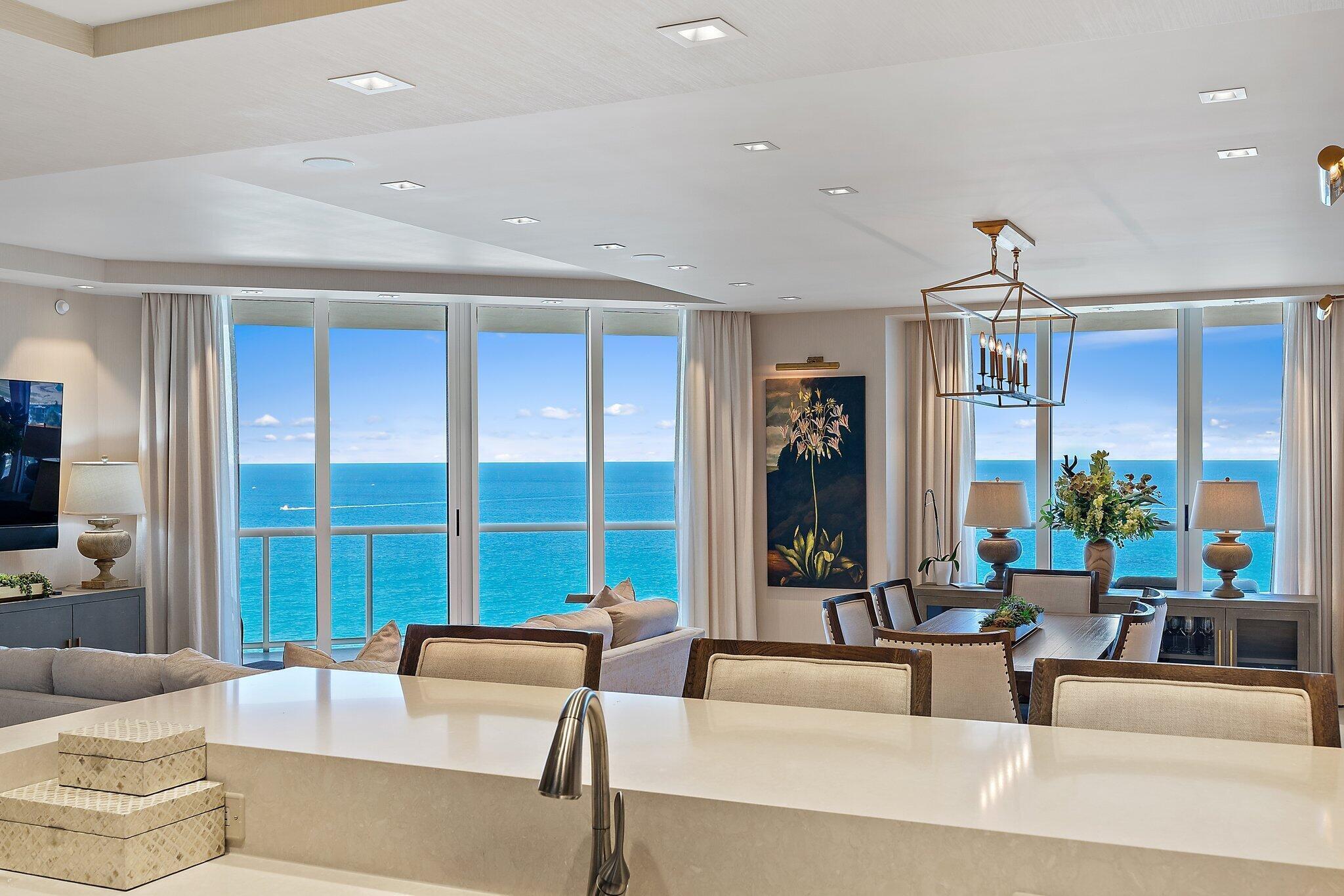 Foto de propiedad en 2700 N Ocean Drive 2304b, Singer Island, FL 33404 Singer Island con MLS# 