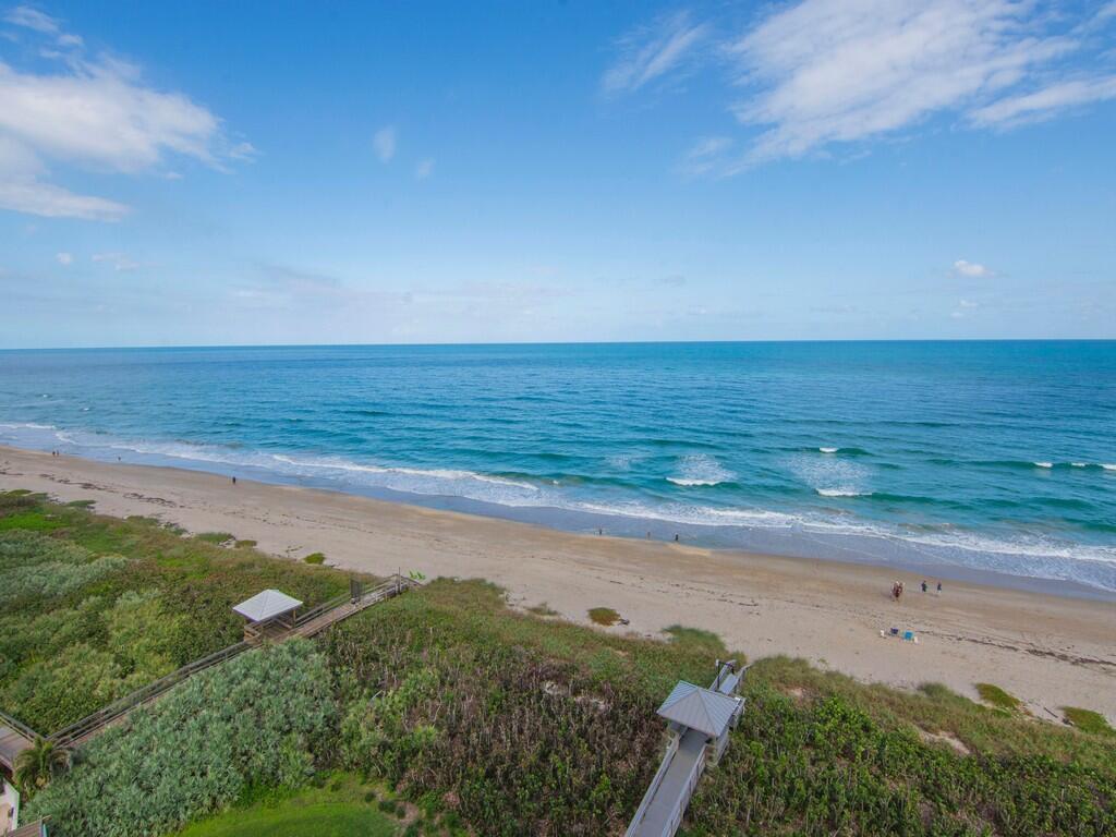 Foto de propiedad en 9960 S Ocean Drive 1905, Jensen Beach, FL 34957 Jensen Beach con MLS# 