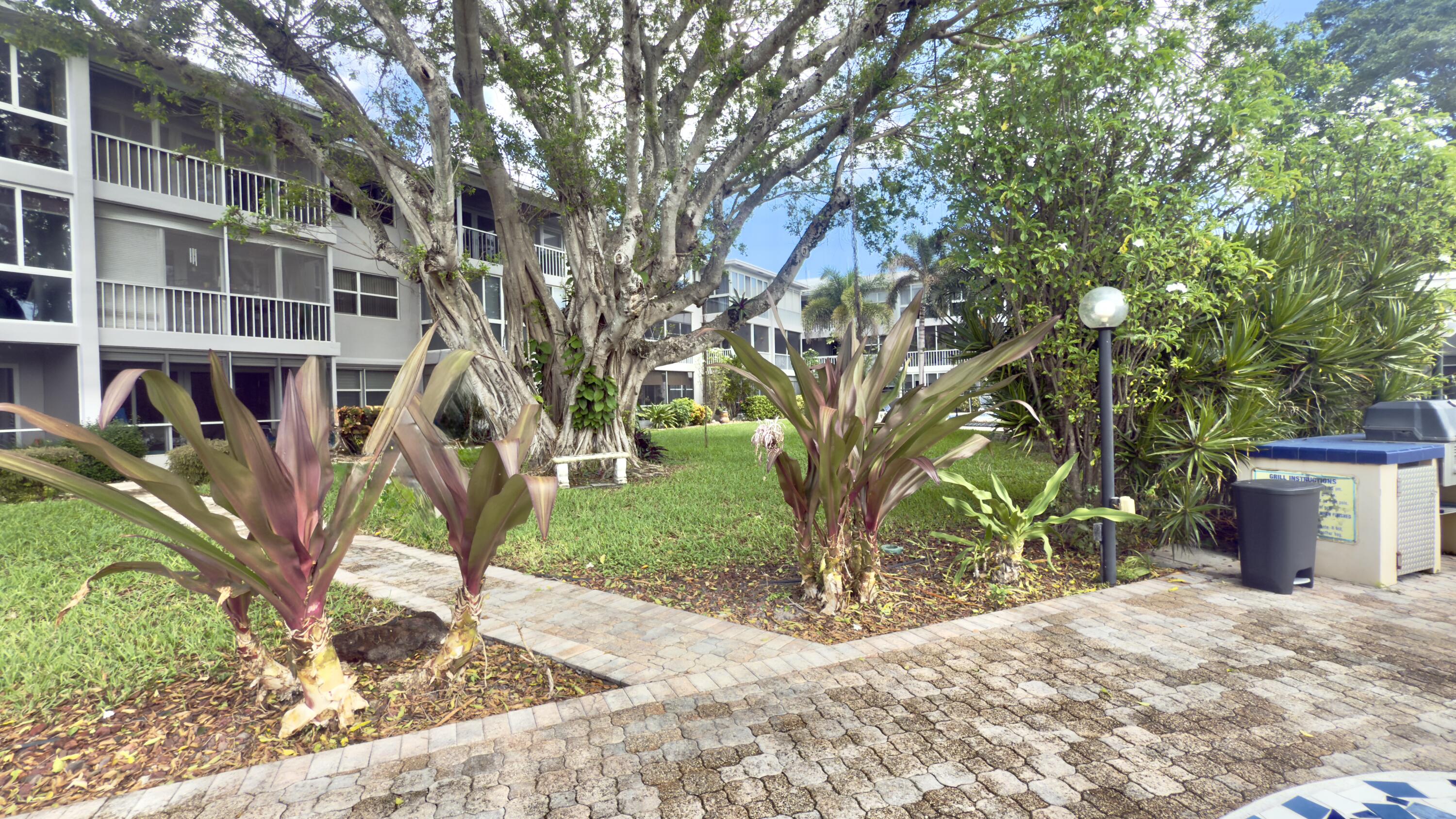 Foto de propiedad en 1200 SW 12th Street SW 305, Fort Lauderdale, FL 33315 Fort Lauderdale con MLS# 
