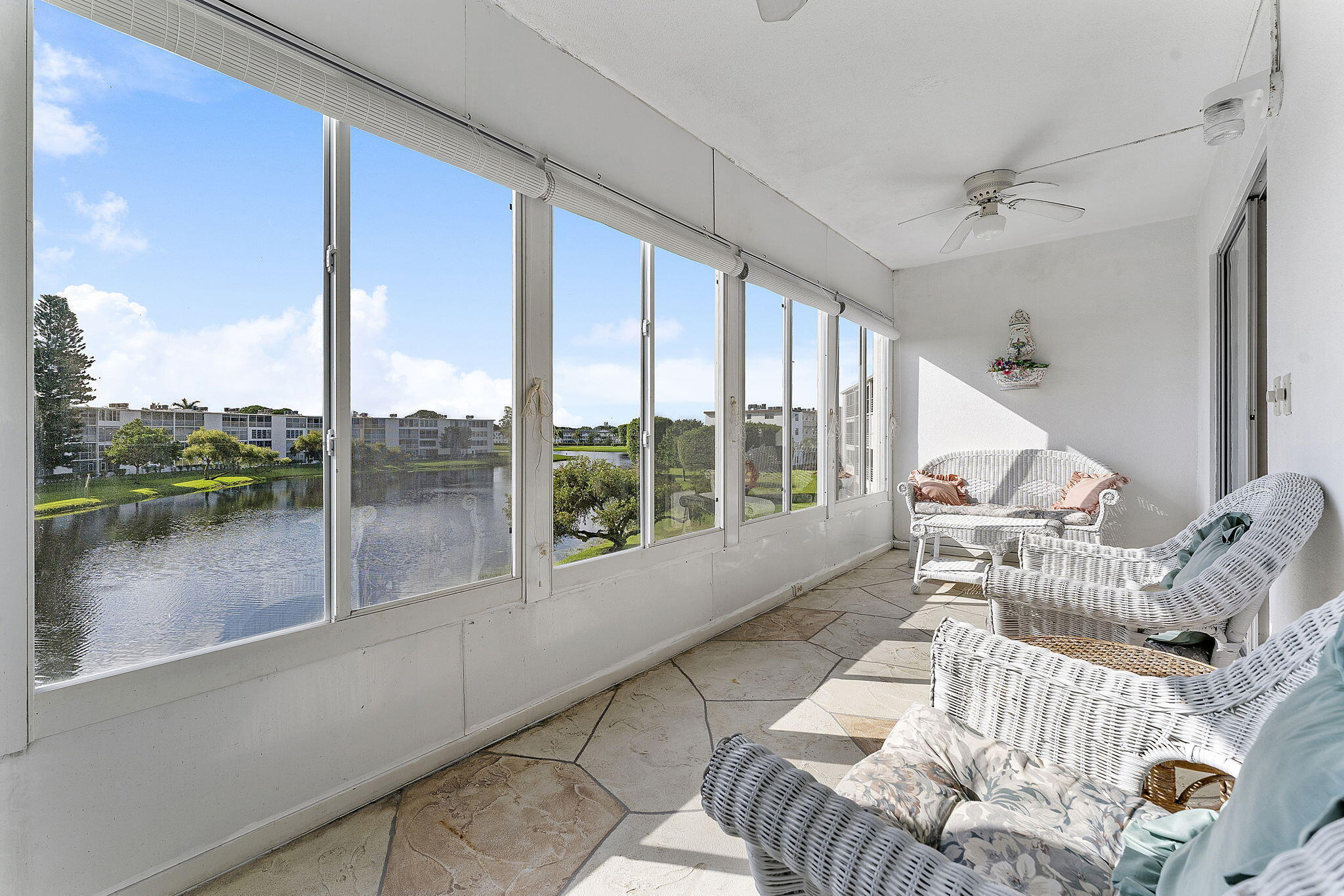 Foto de propiedad en 3027 Guildford B, Boca Raton, FL 33434 Boca Raton con MLS# 