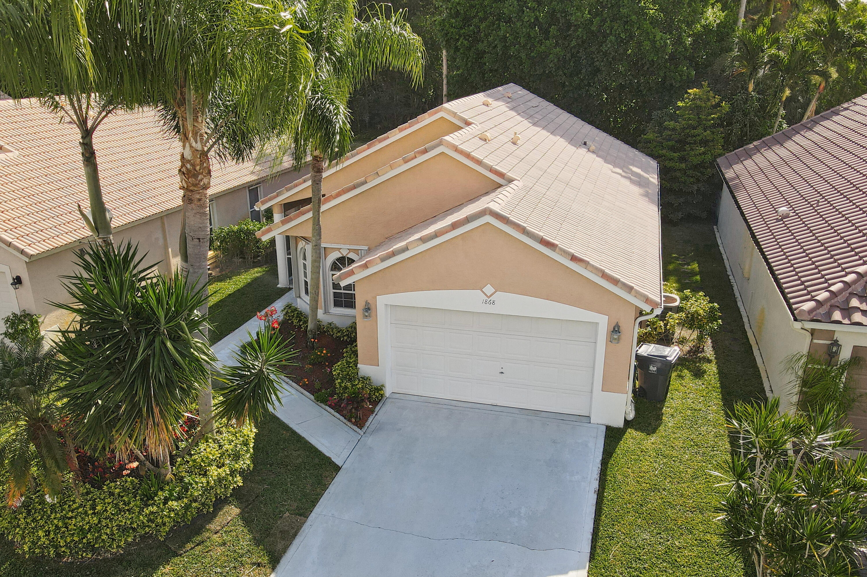 Foto de propiedad en 1868 Barnstable Road, Wellington, FL 33414 Wellington con MLS# 