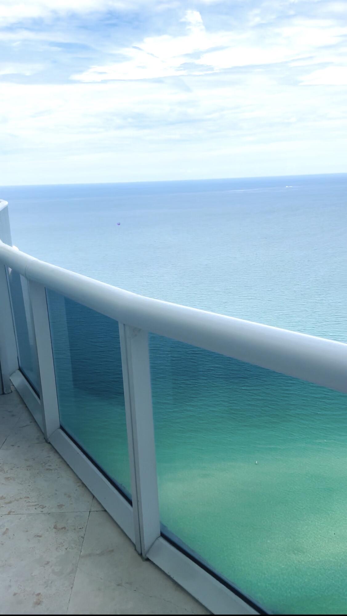 Foto de propiedad en 15811 Collins Avenue Ph4307, Sunny Isles Beach, FL 33160 Sunny Isles Beach con MLS# 