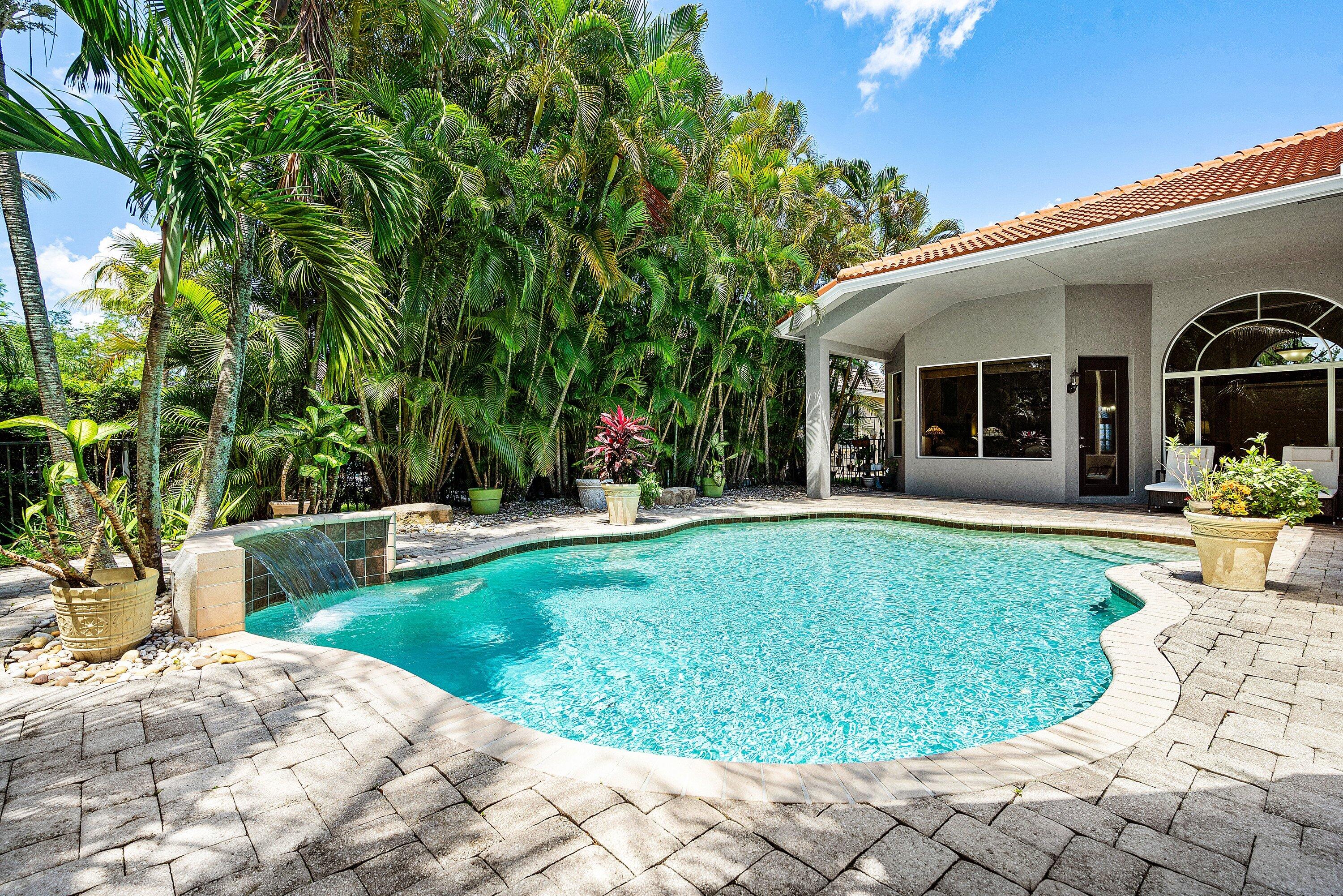 Foto de propiedad en 4972 Forest Dale Drive, Lake Worth, FL 33449 Lake Worth con MLS# 