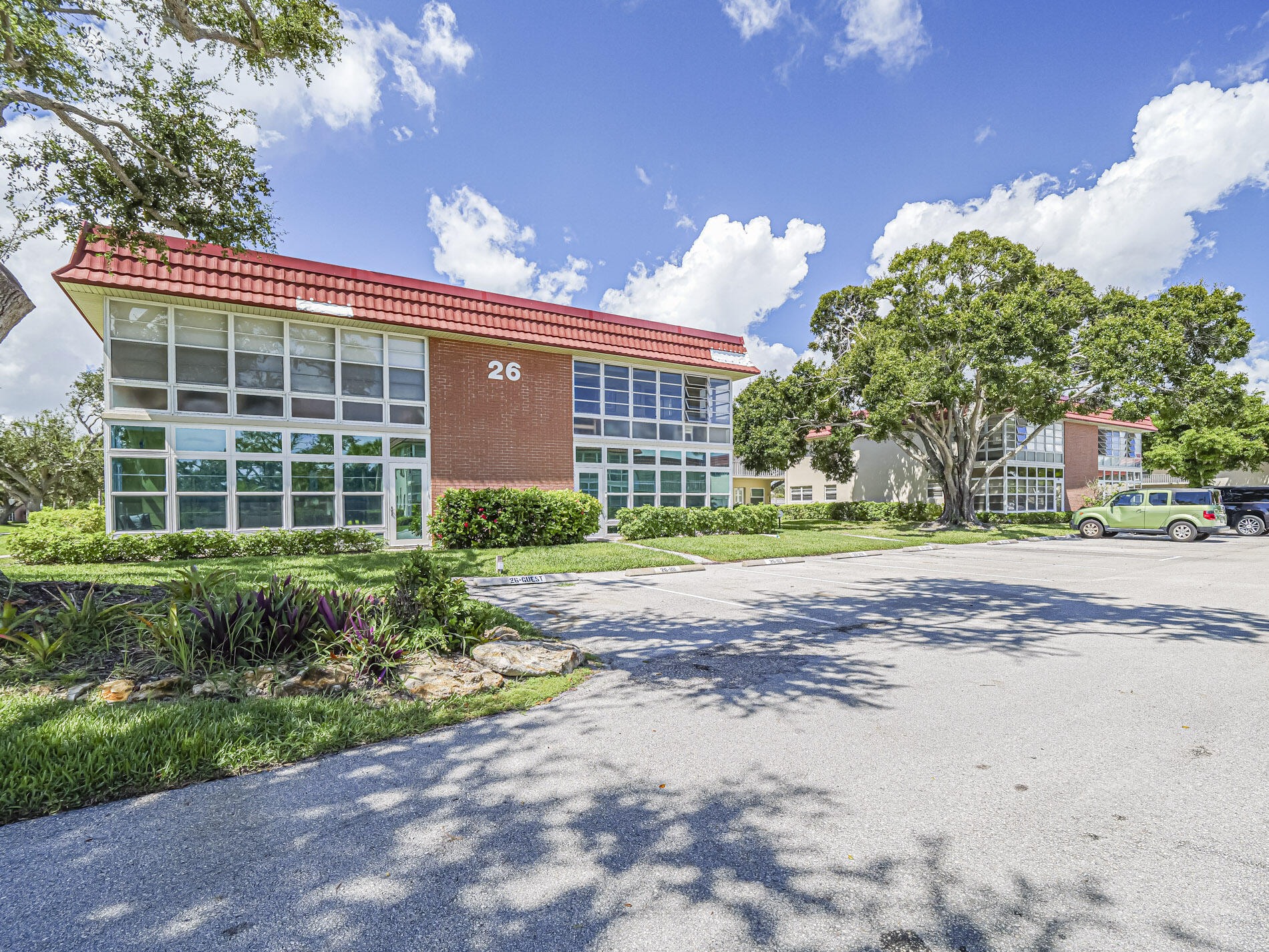 Foto de propiedad en 26 Pine Arbor Lane 201, Vero Beach, FL 32962 Vero Beach con MLS# 