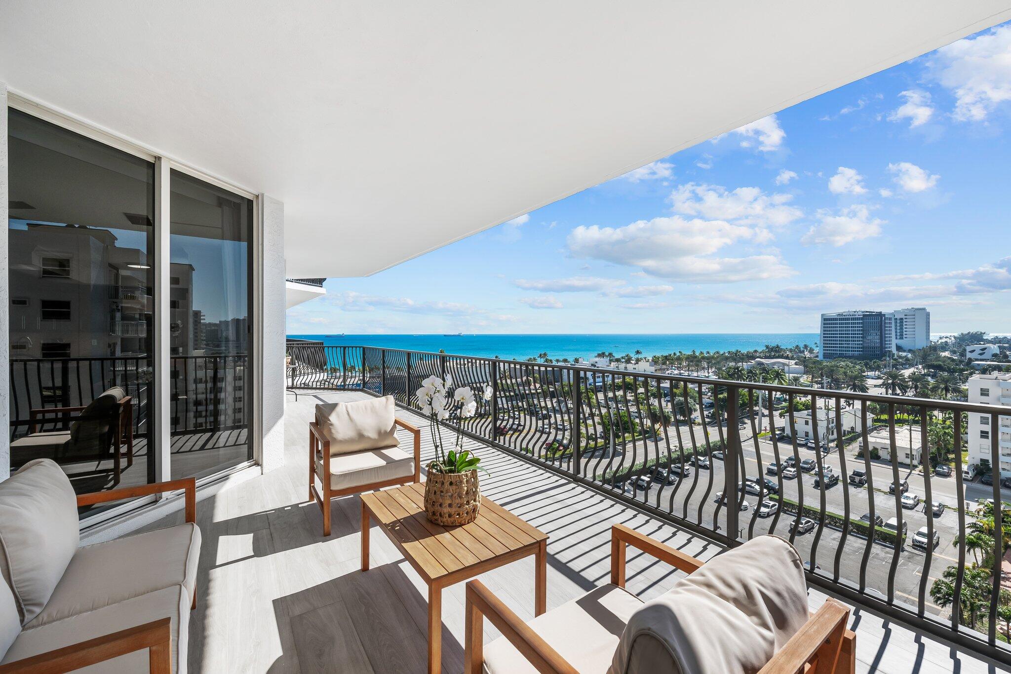 Foto de propiedad en 100 S Birch Road 1004, Fort Lauderdale, FL 33316 Fort Lauderdale con MLS# 