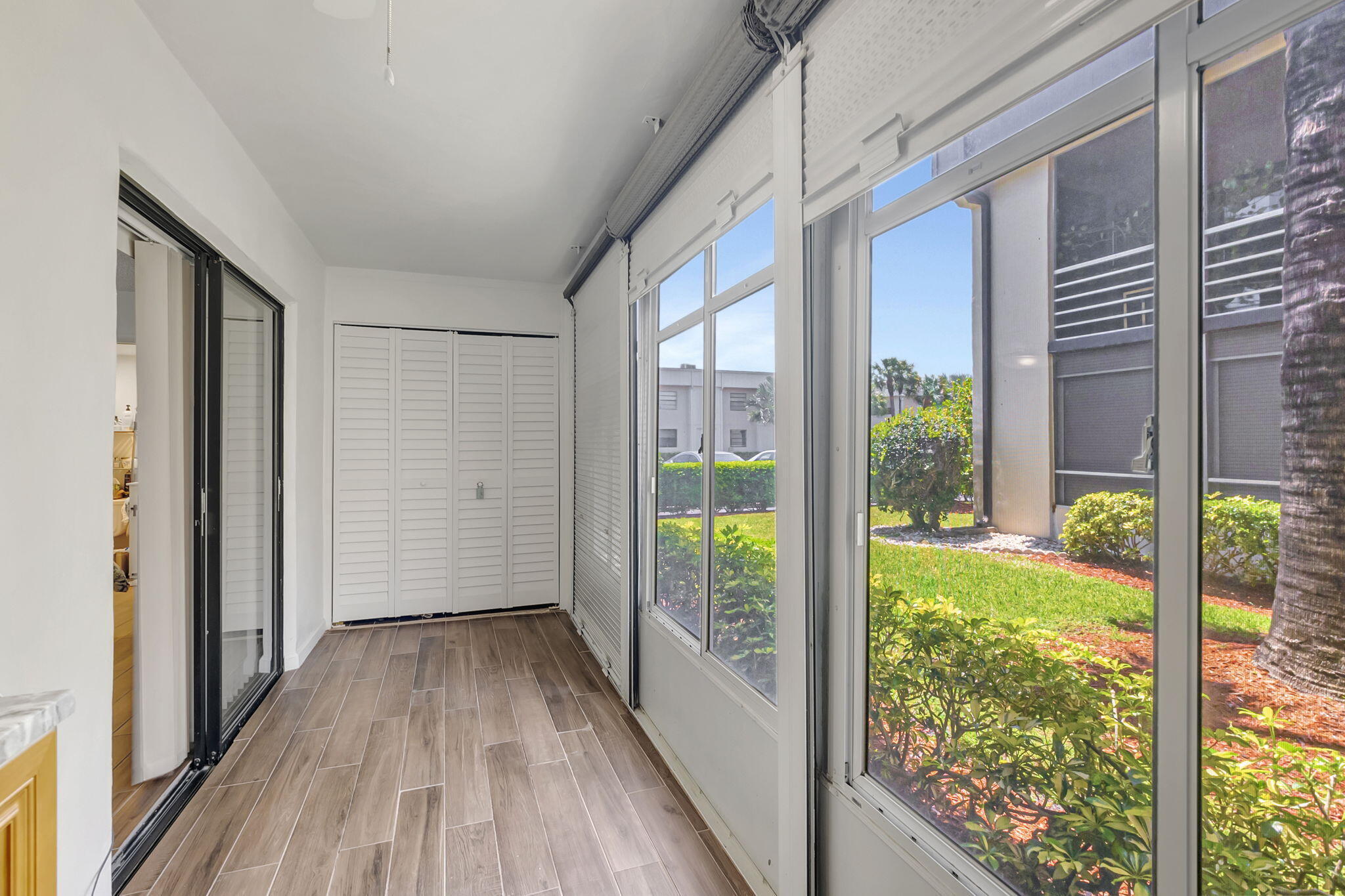 Foto de propiedad en 66 Capri B, Delray Beach, FL 33484 Delray Beach con MLS# 