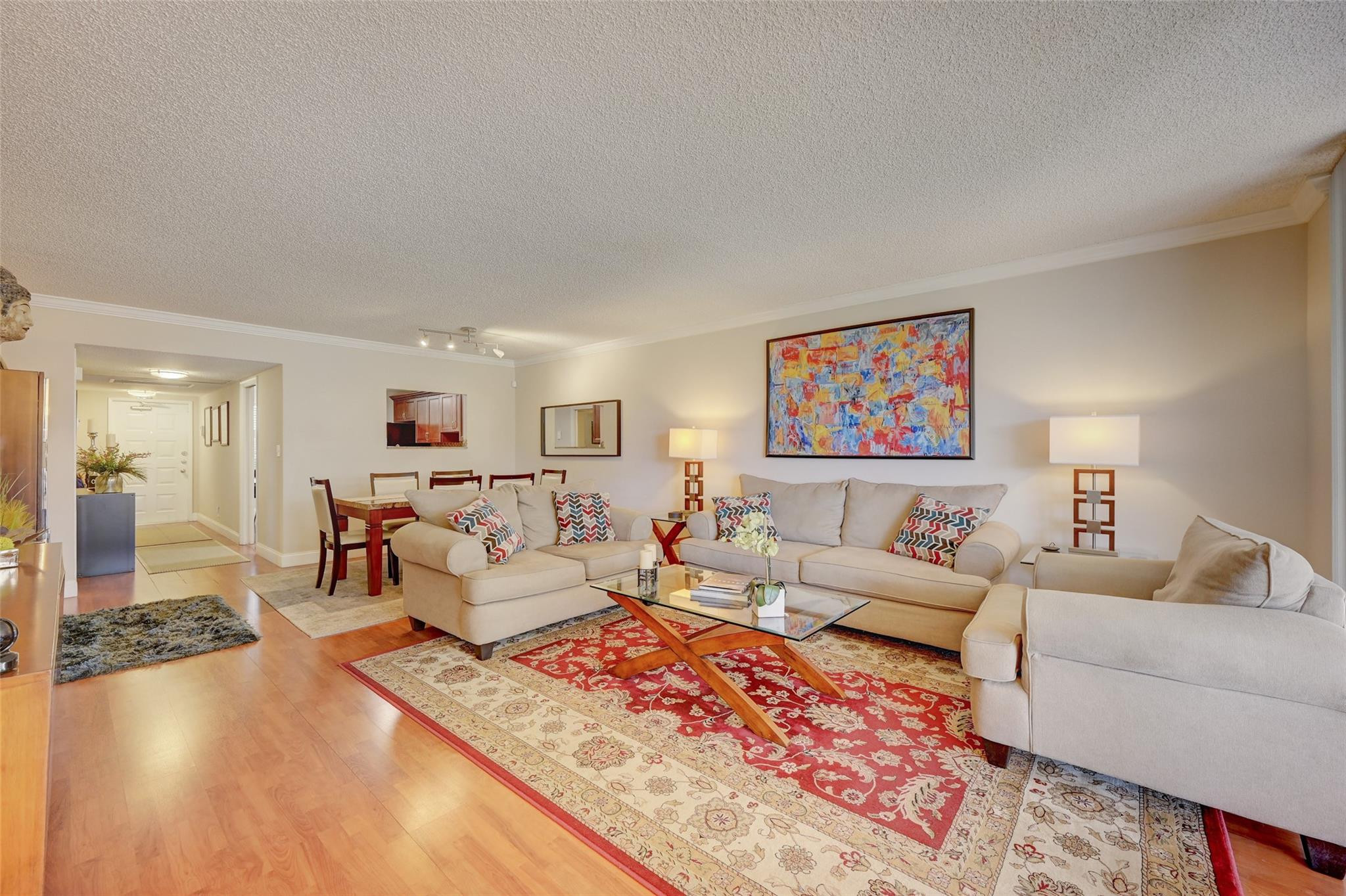 Foto de propiedad en 823 Cypress Boulevard 201, Pompano Beach, FL 33069 Pompano Beach con MLS# 