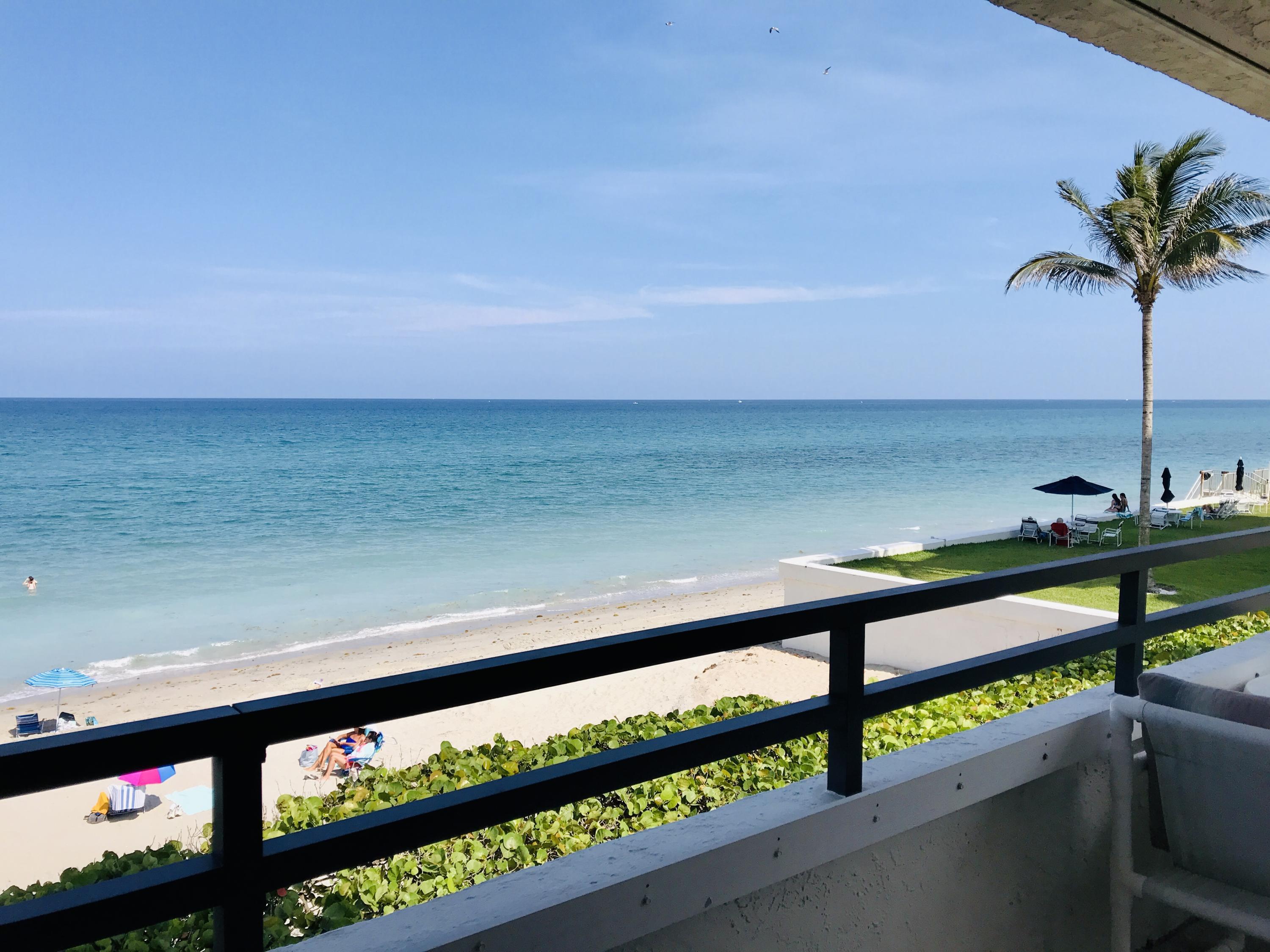 Foto de propiedad en 3560 S Ocean Boulevard 301, South Palm Beach, FL 33480 South Palm Beach con MLS# 