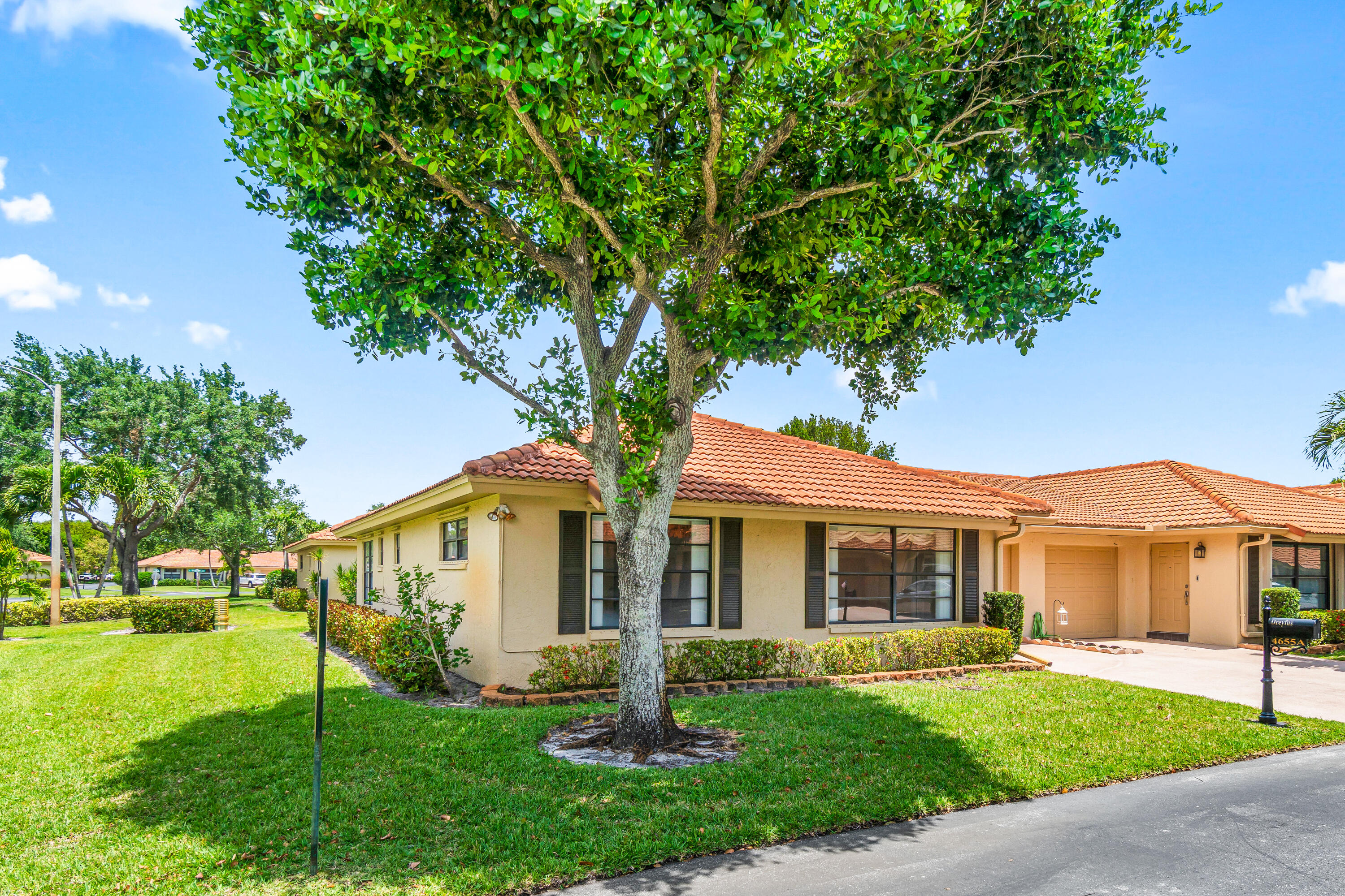 Foto de propiedad en 4655 Mahoe Tree Place A, Boynton Beach, FL 33436 Boynton Beach con MLS# 