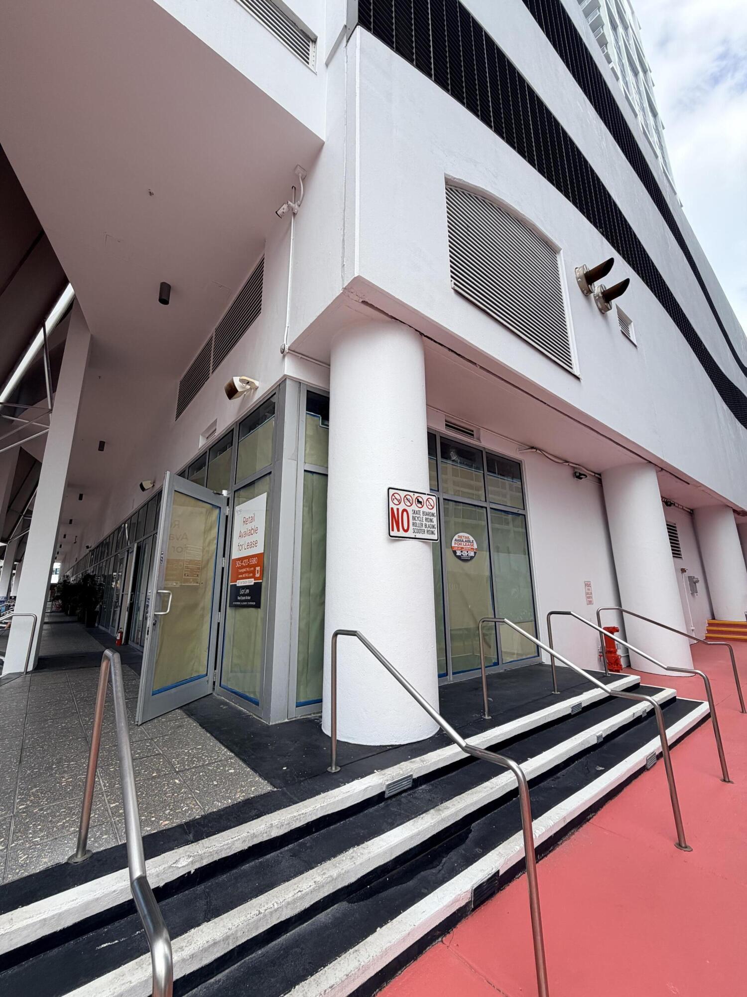 Foto de propiedad en 6801 Collins Avenue 1215, Miami Beach, FL 33141 Miami Beach con MLS# 